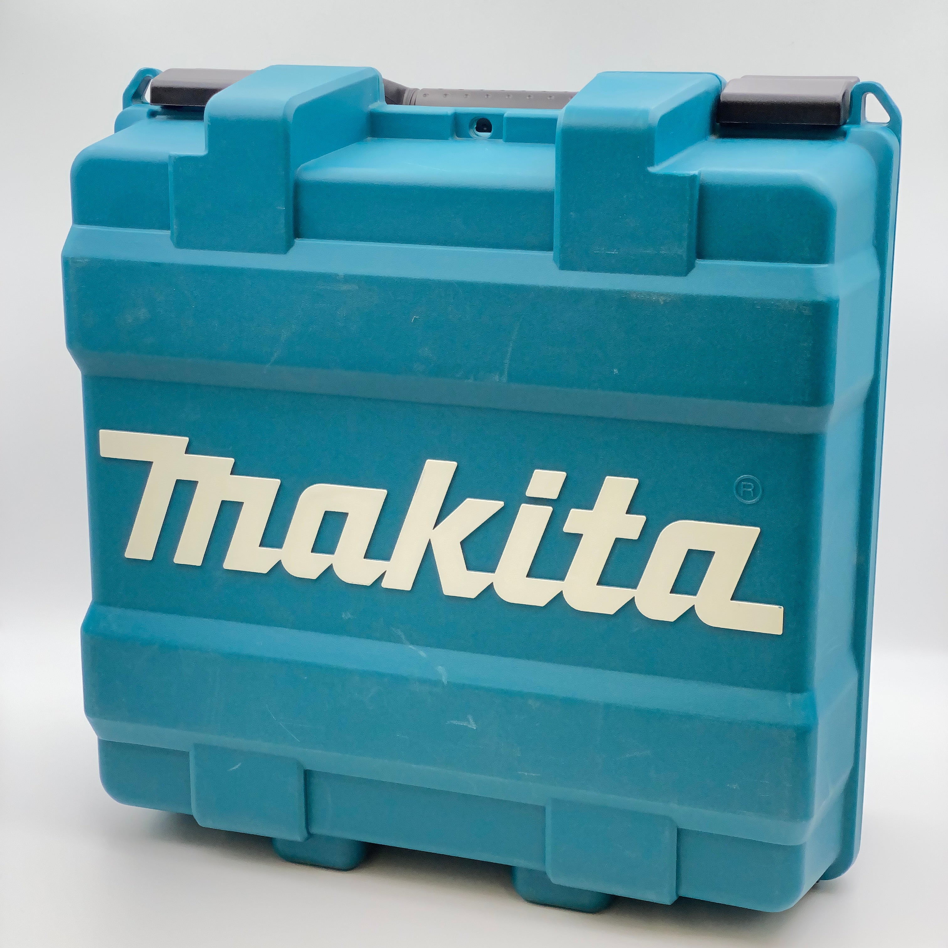 【送料無料】_ makita_(マキタ)_50㎜高圧エア釘打ち機_AN513HM(青)_下地 内装 フロア用_未使用品