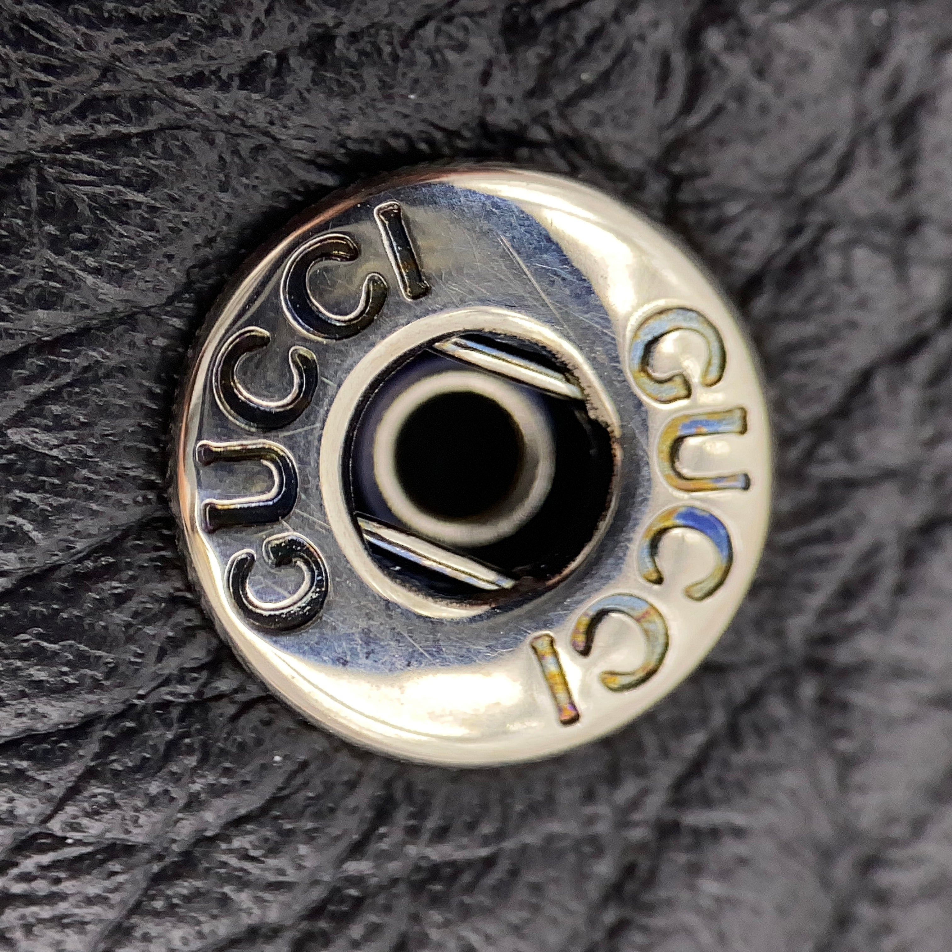 【送料無料】_ GUCCI _(グッチ)_ロゴ カードケース_771152AABXM 1000_中古品
