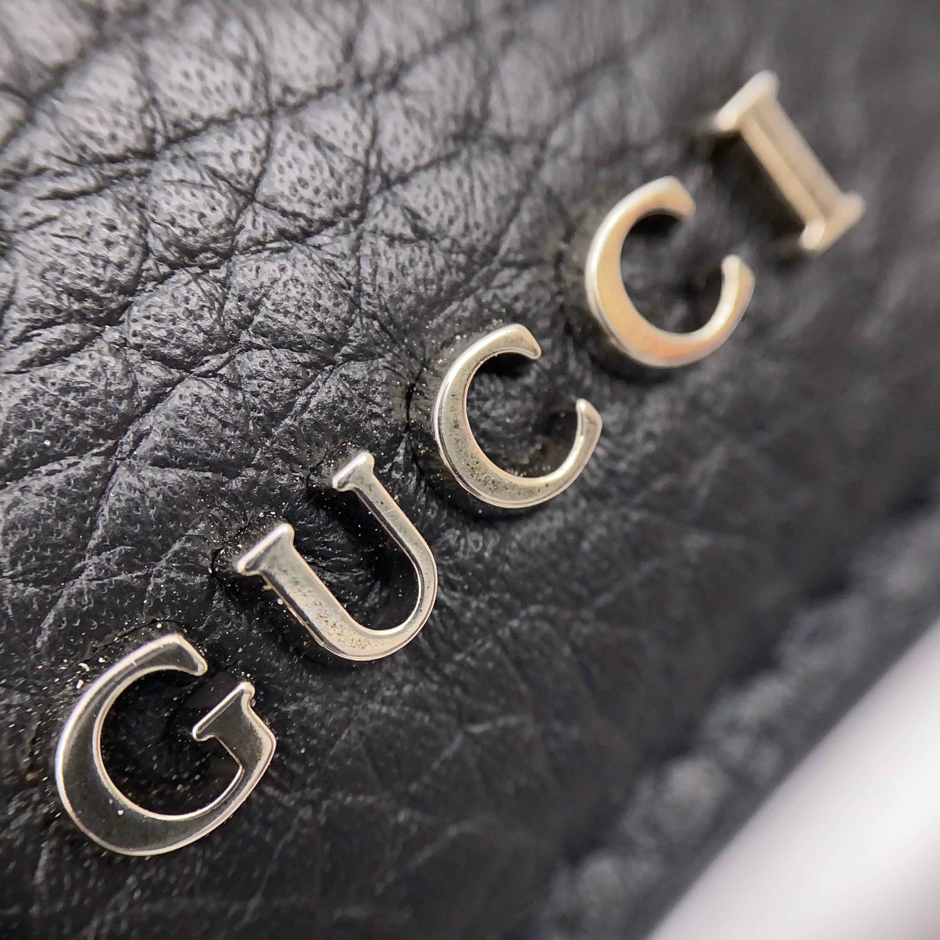 【送料無料】_ GUCCI _(グッチ)_ロゴ カードケース_771152AABXM 1000_中古品