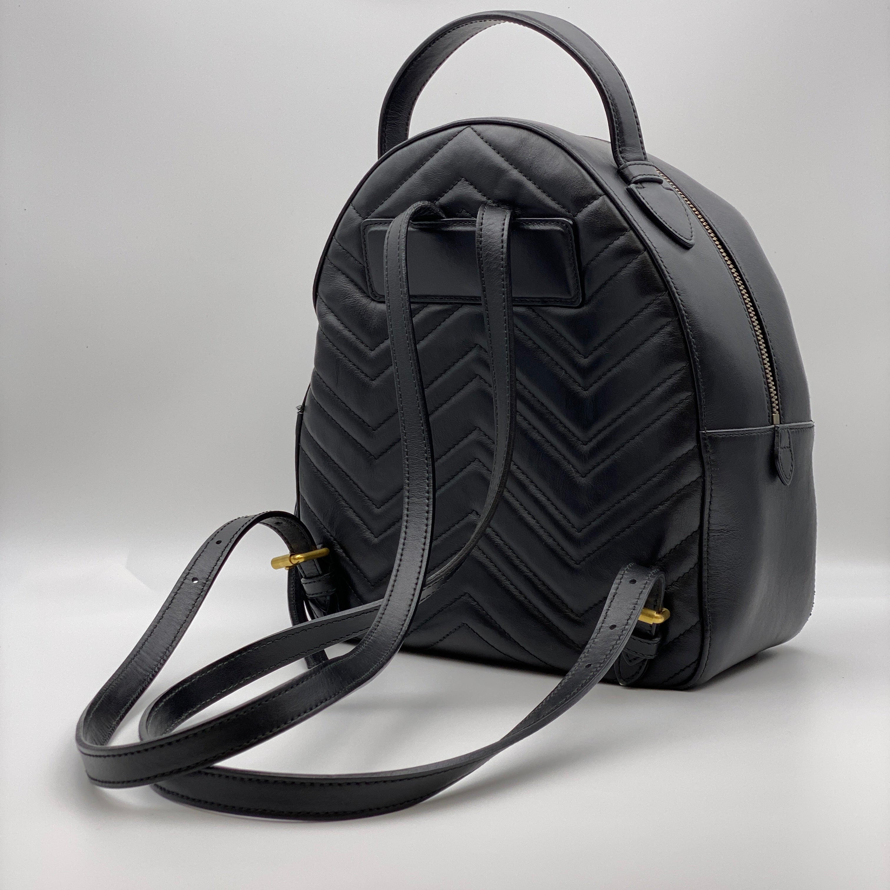 【送料無料】_ GUCCI_(グッチ)_GGマーモント キルティングレザー_ バックパック476671_中古品