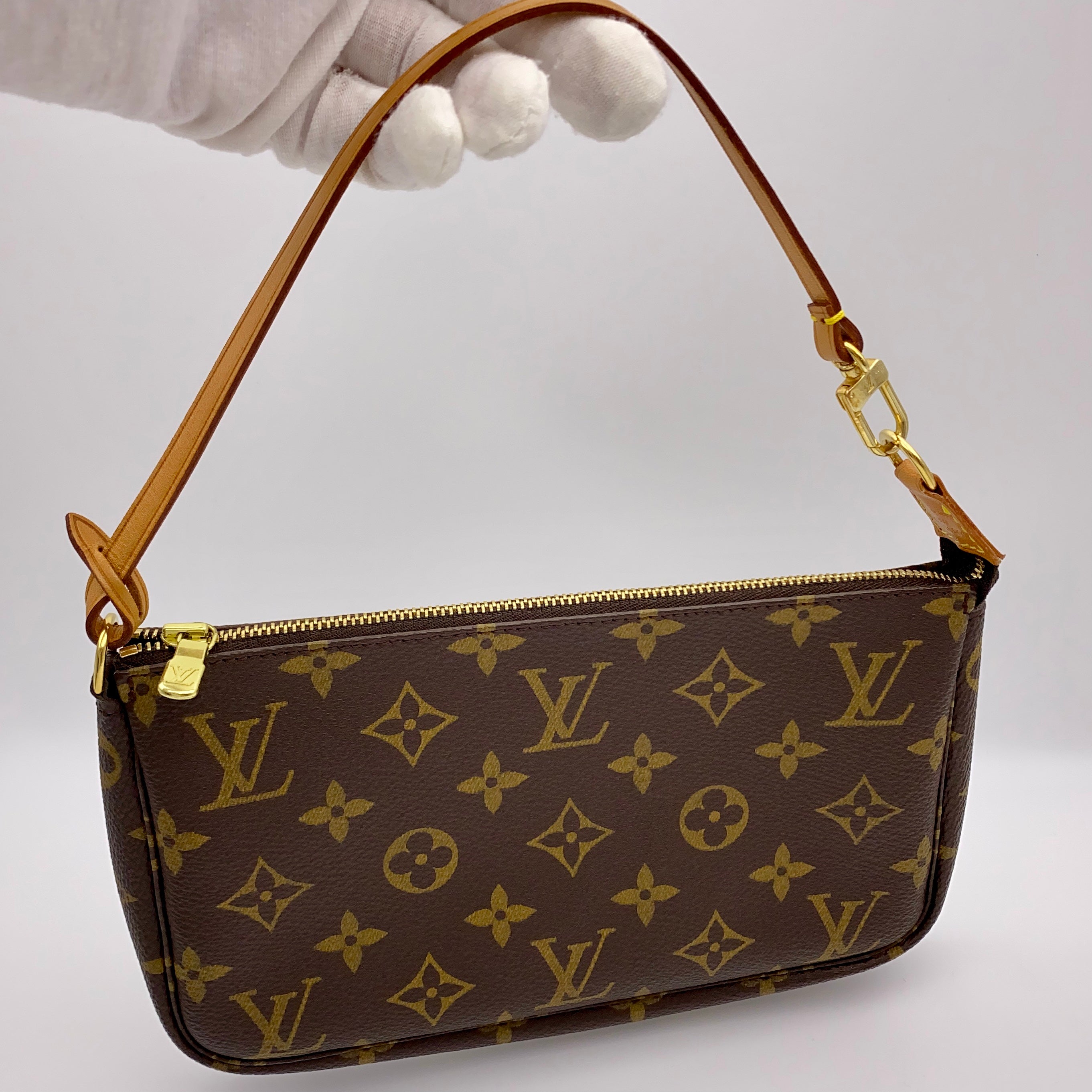 【送料無料】_ LOUIS VUITTON_(ルイビトン)モノグラム _ポシェット・アクセソワール_M51980_中古品
