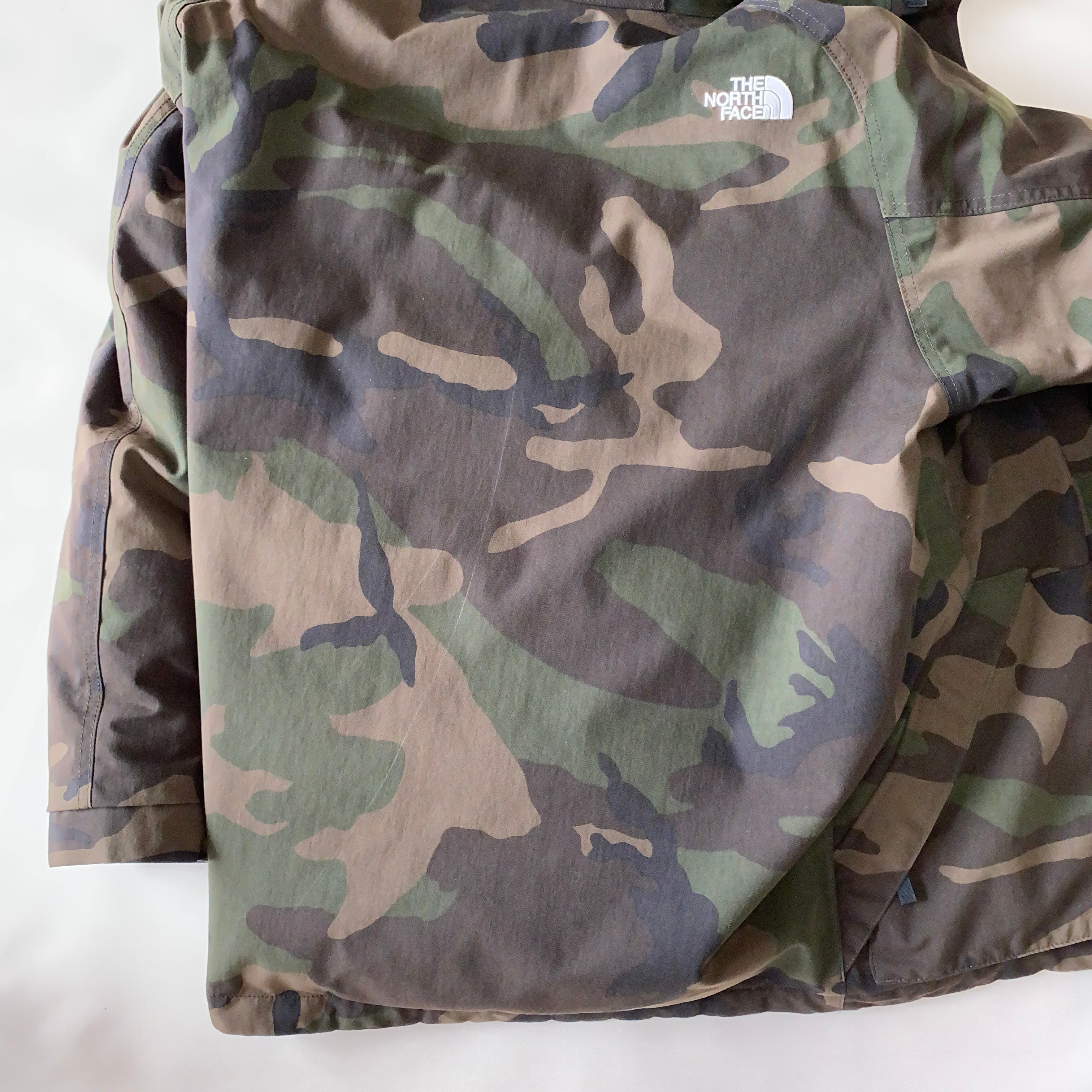 【送料無料】_ THE NORTH FACE_(ザ・ノース・フェイス)_ NV ELEBUS JACKET_ Men’s ND91411 サイズXL_中古品