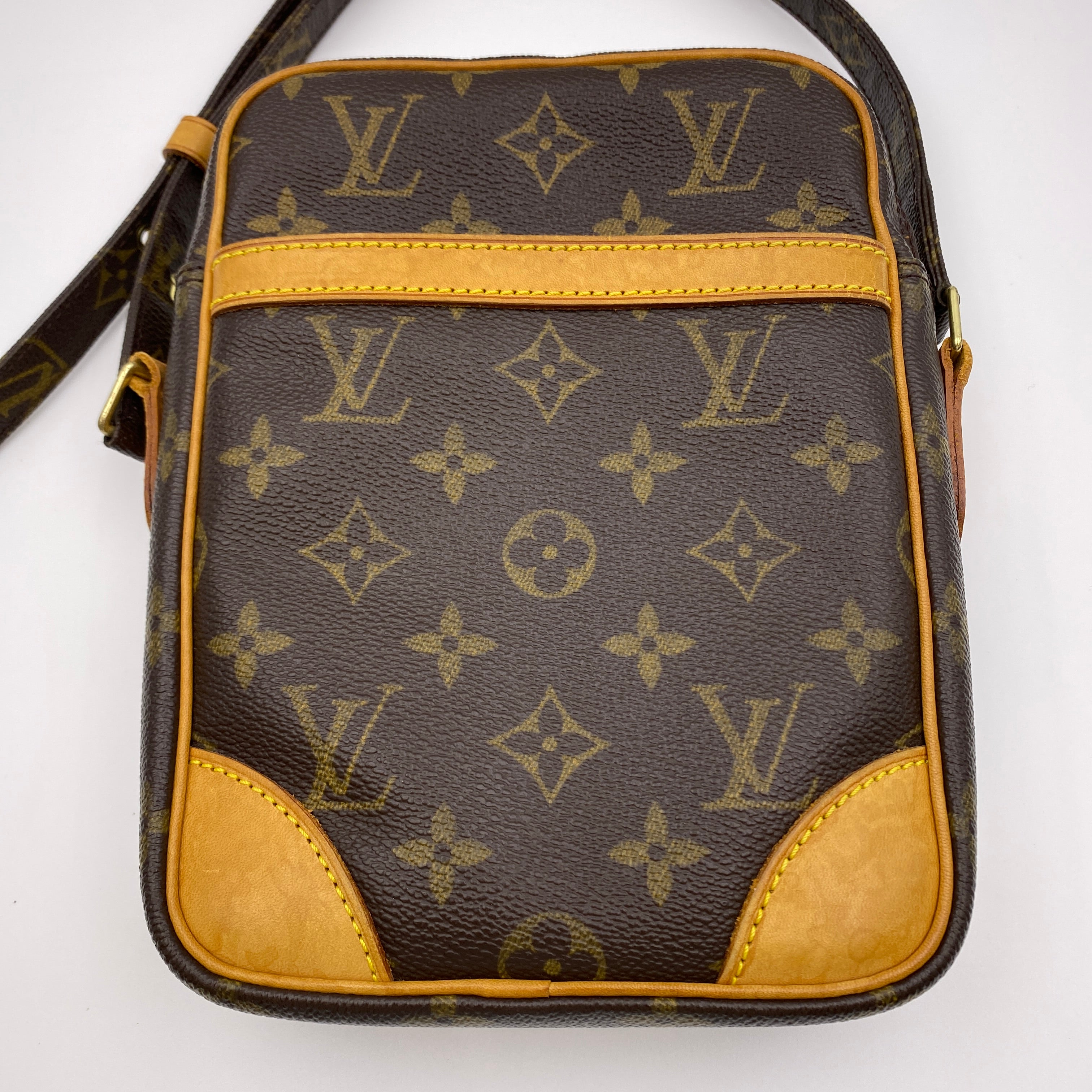 LOUIS VUITTON_(ルイヴィトン)_モノグラム ダヌーブ _M45266_中古品