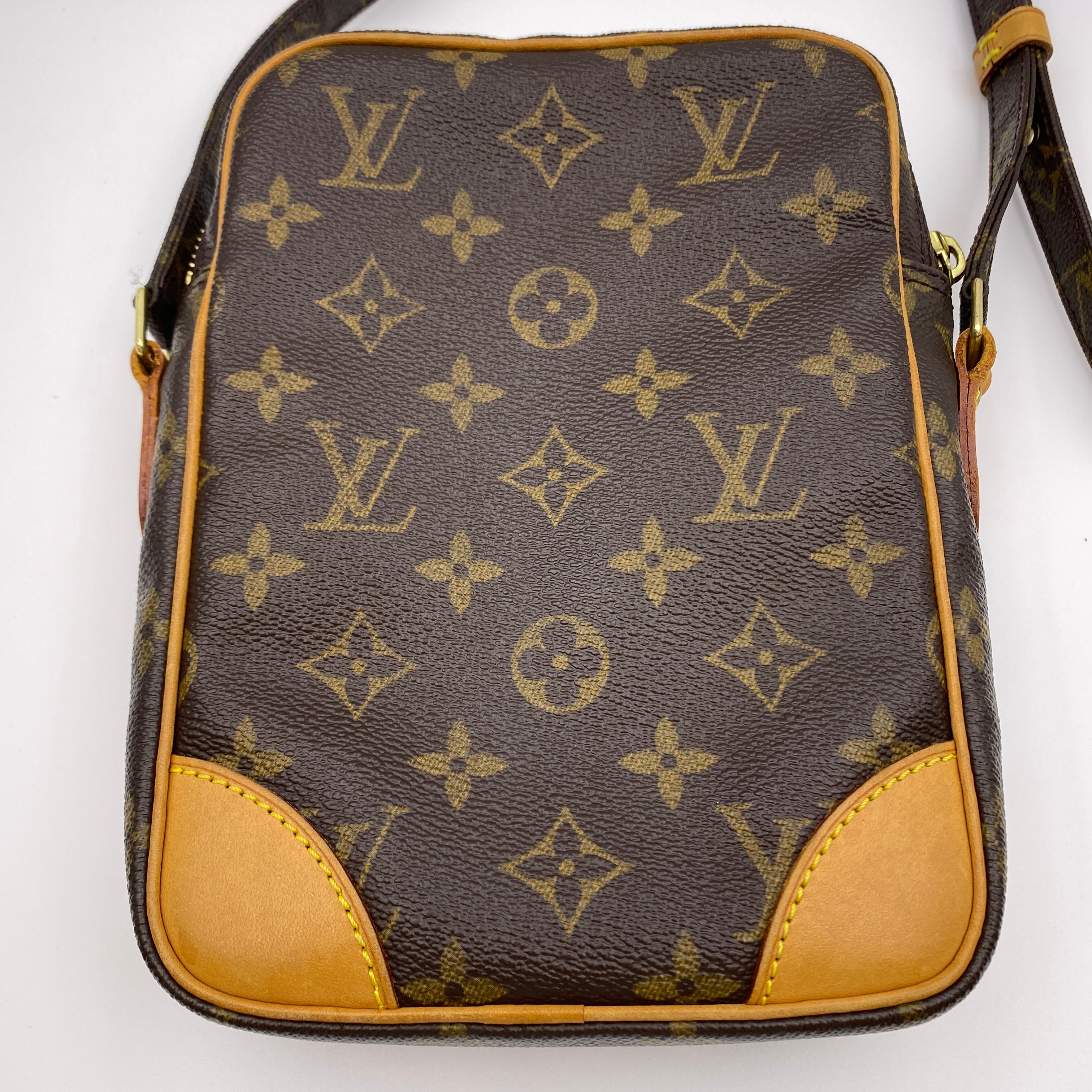 LOUIS VUITTON_(ルイヴィトン)_モノグラム ダヌーブ _M45266_中古品