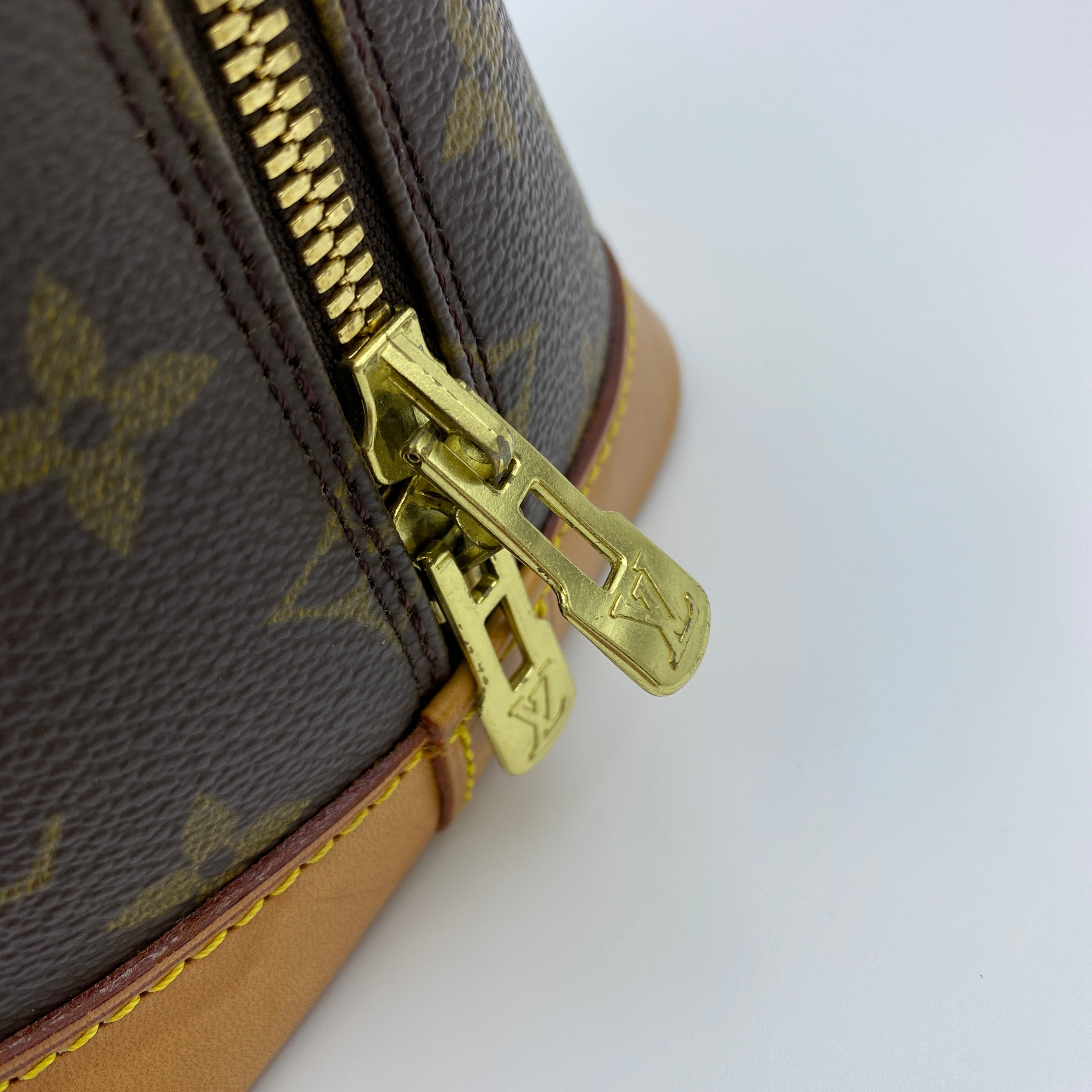 【送料無料】_ LOUIS VUITTON_(ルイヴィトン)_モノグラム アルマ _M51130(旧型)_中古品