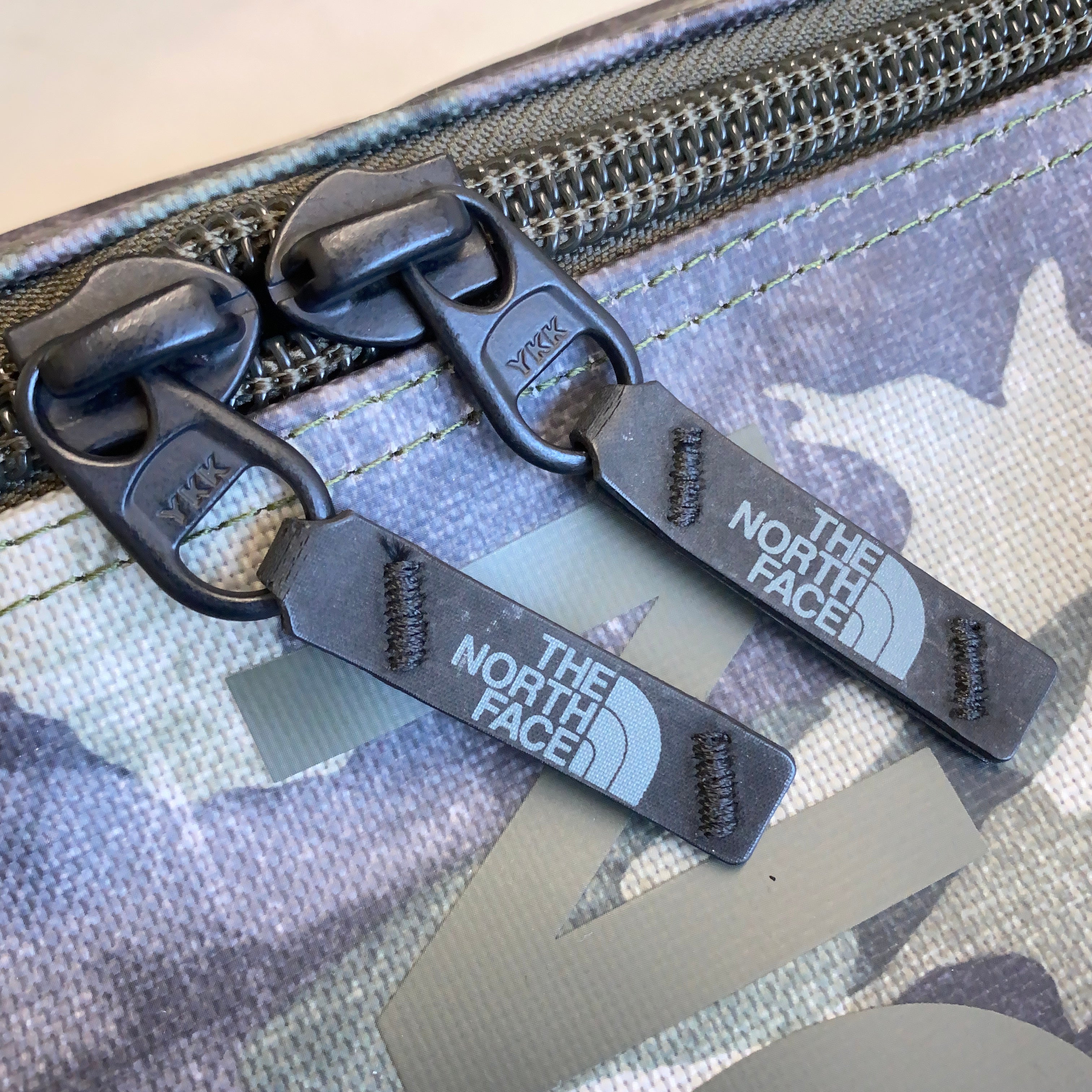 【送料無料】_ THE NORTH FACE_(ノースフェイス)_BCヒューズボックス2 _カモフラージュプリントNM81817_ 中古品