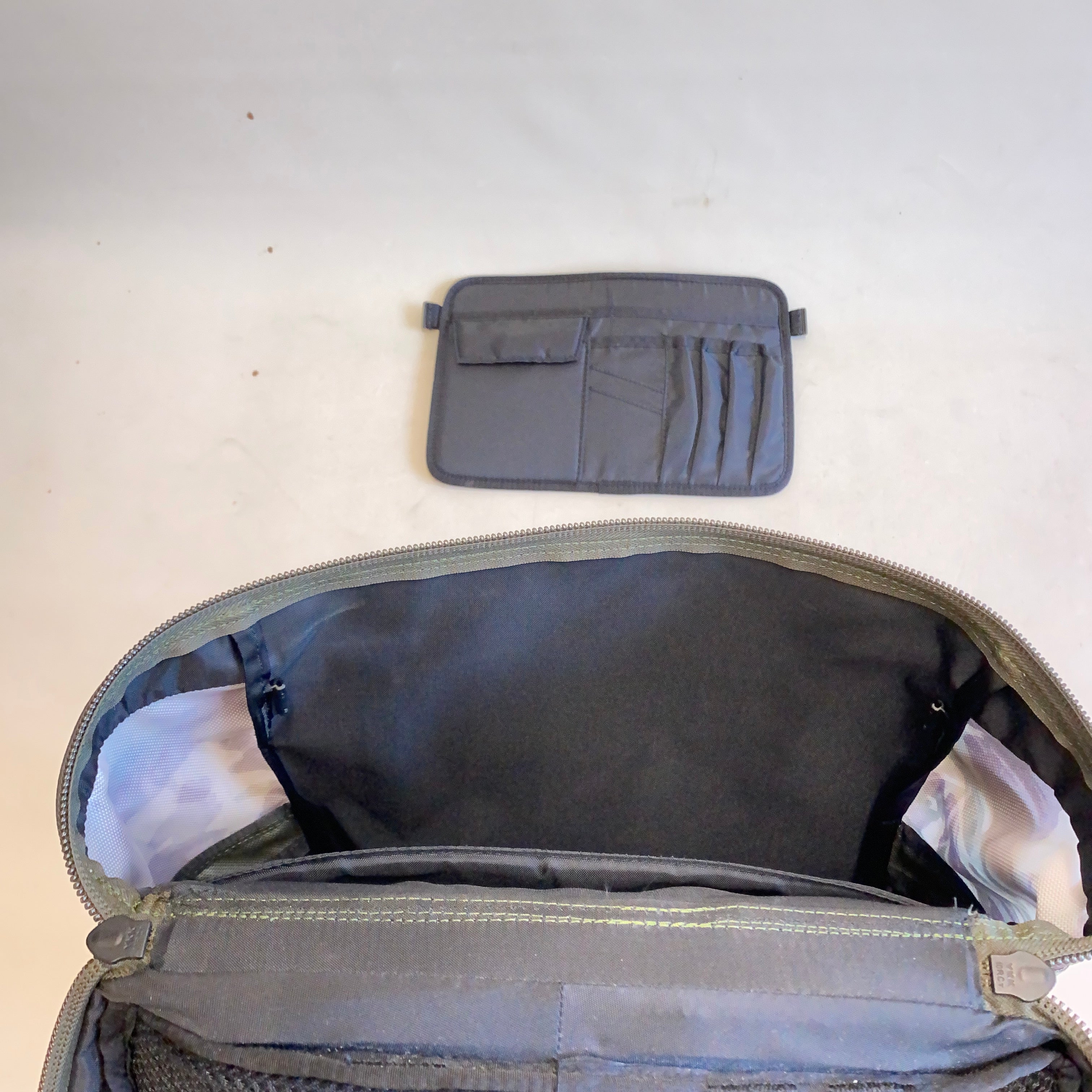 【送料無料】_ THE NORTH FACE_(ノースフェイス)_BCヒューズボックス2 _カモフラージュプリントNM81817_ 中古品