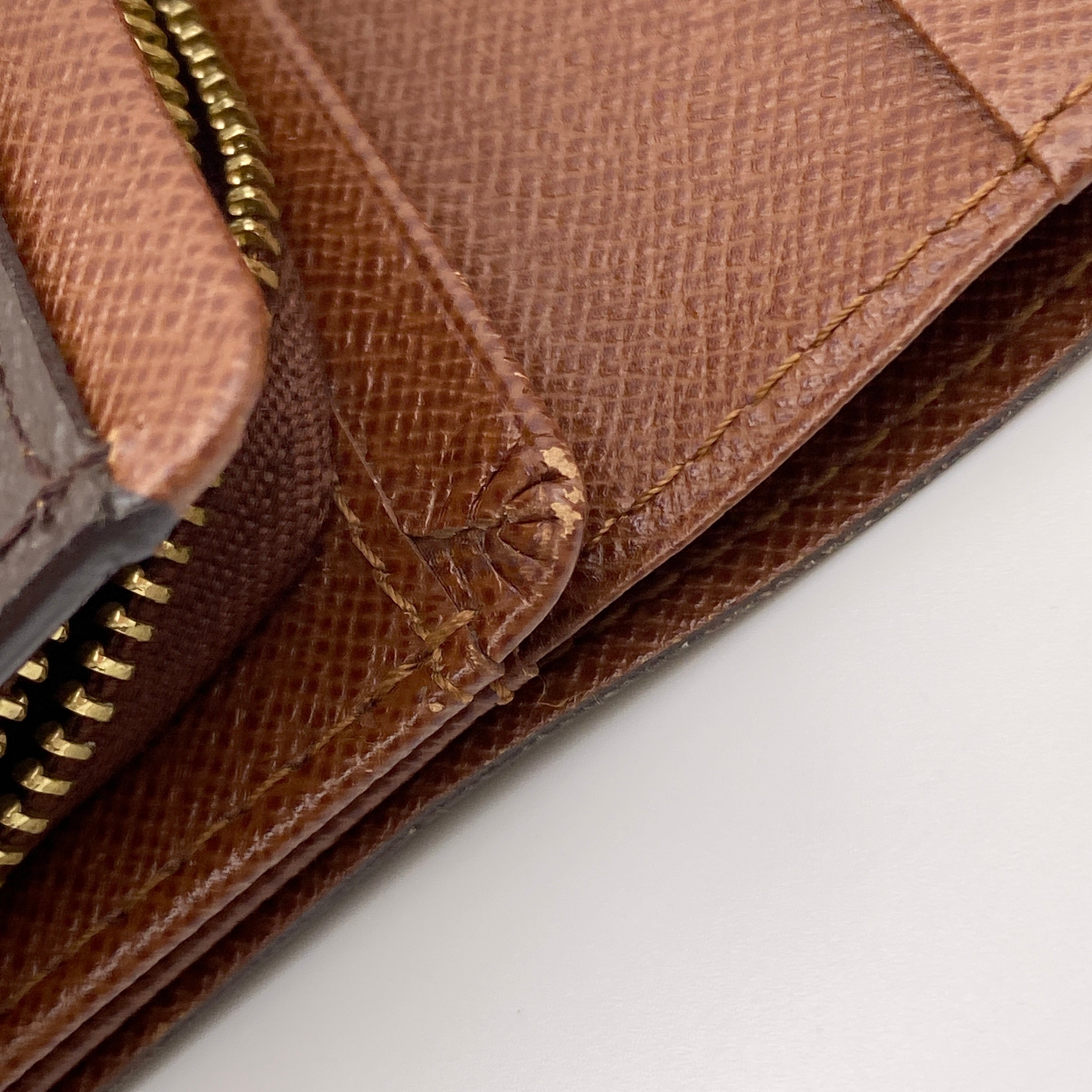 【送料無料】_ LOUIS VUITTON_(ルイヴィトン)_モノグラム財布_ポルトモネ・ビエ トレゾール_M61730_中古品