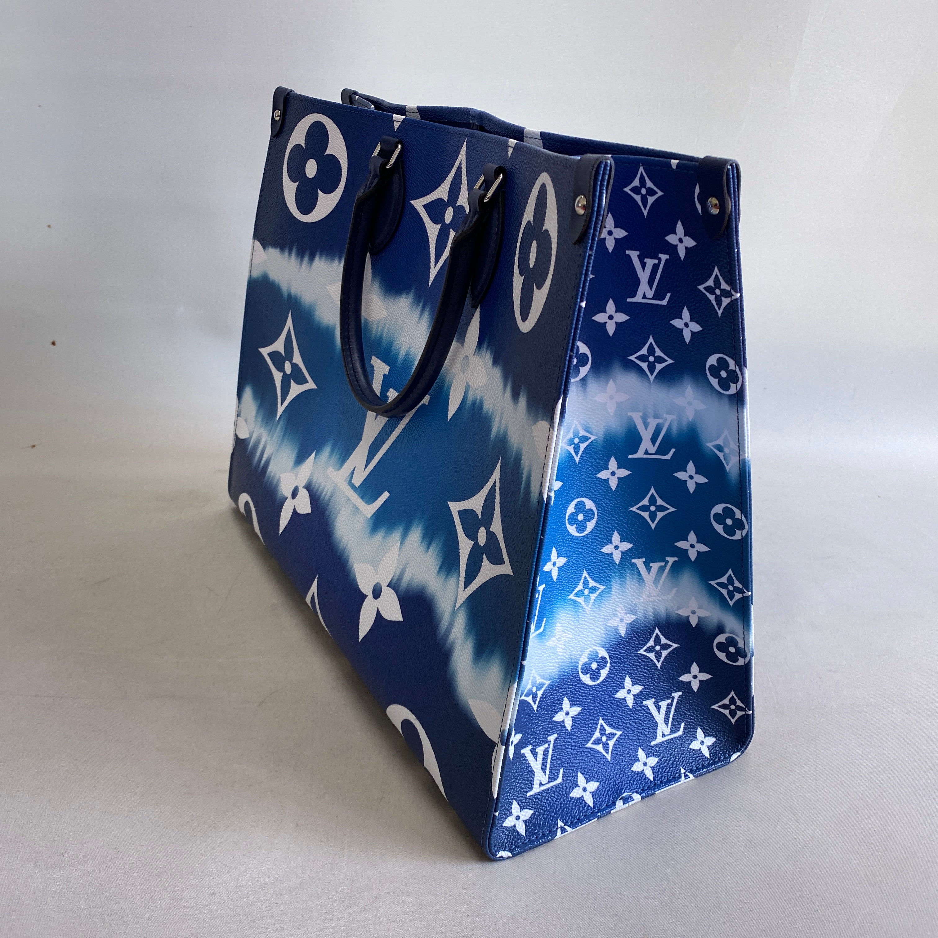 【送料無料】_ LOUIS VUITTON_(ルイヴィトン)_LVエスカル オンザゴー GM _M45120 _中古品