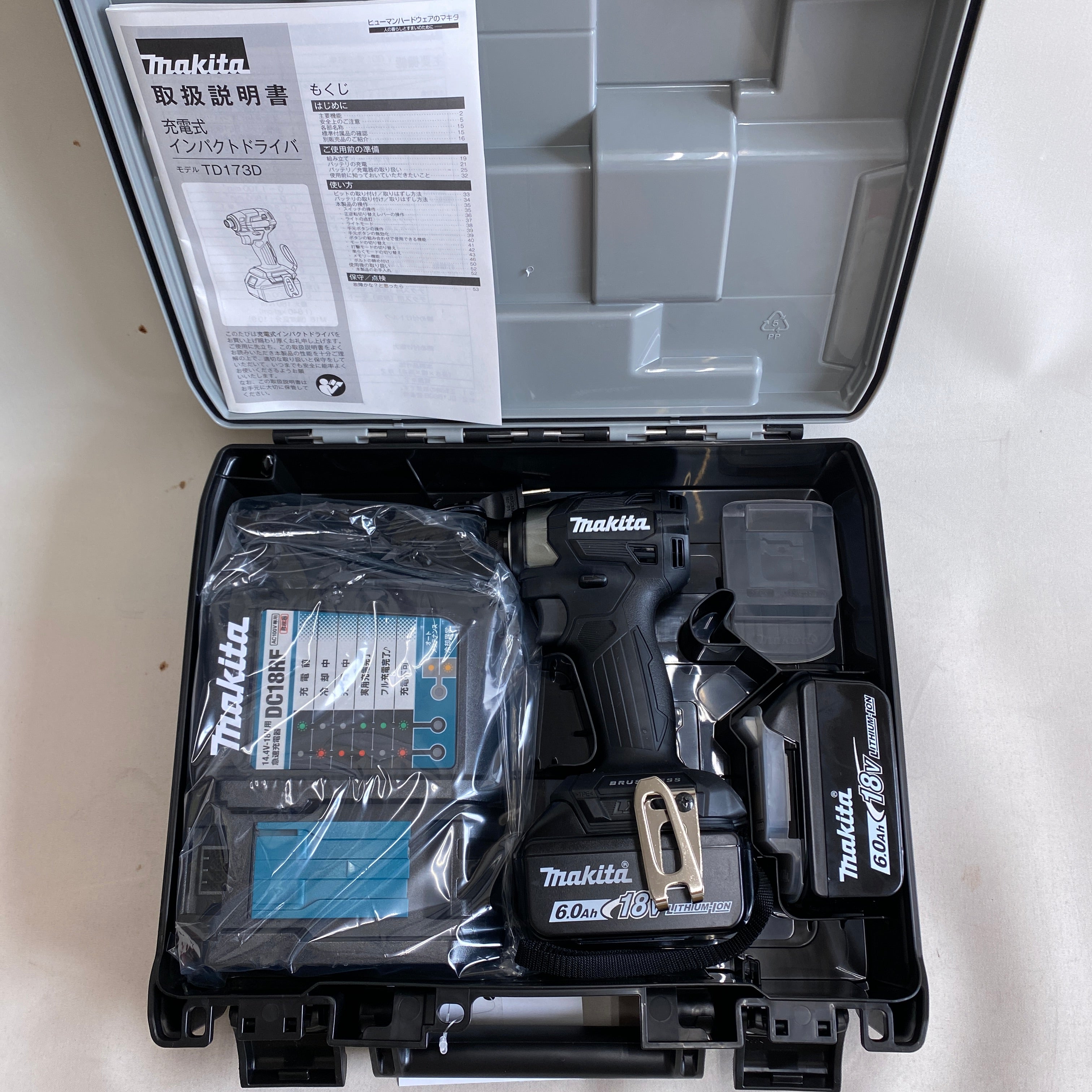 【送料無料】_makita_(マキタ)_充電式インパクトドライバ _TD173DRGXB(ブラック)_ 18V 6.0Ah (バッテリBL1860B×2本)_充電器DC18RF・ケース付_未使用品