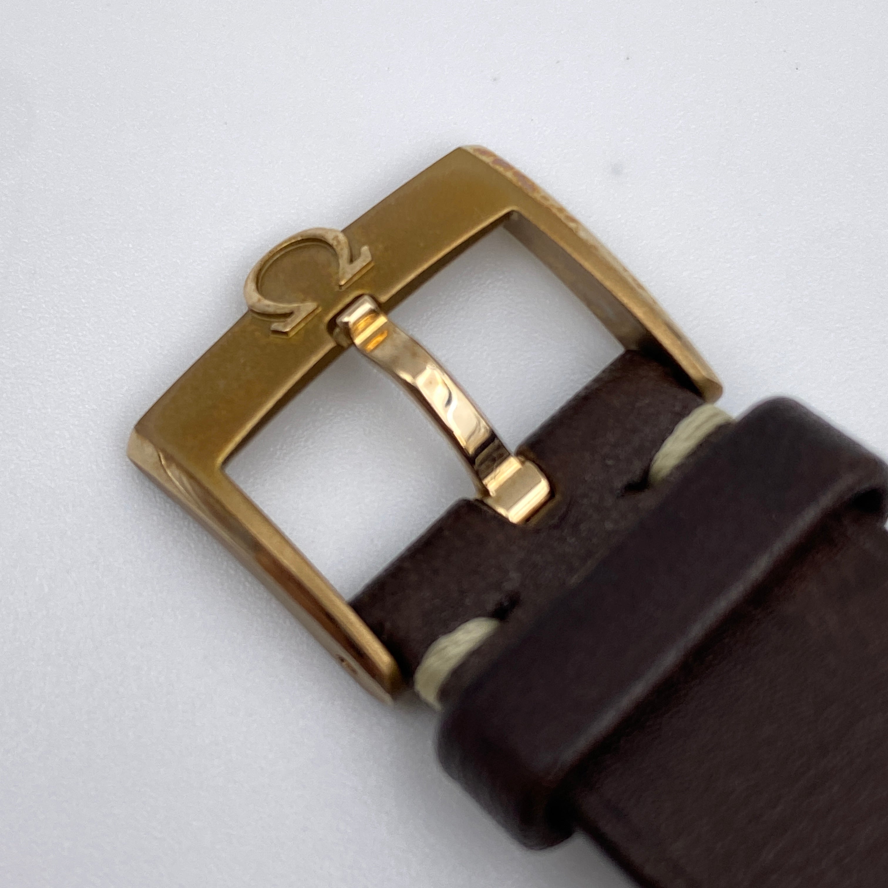 【送料無料】_ OMEGA_(オメガ)_シーマスター 300 _マスター クロノメーター _234.92.41.21.10.00_中古品