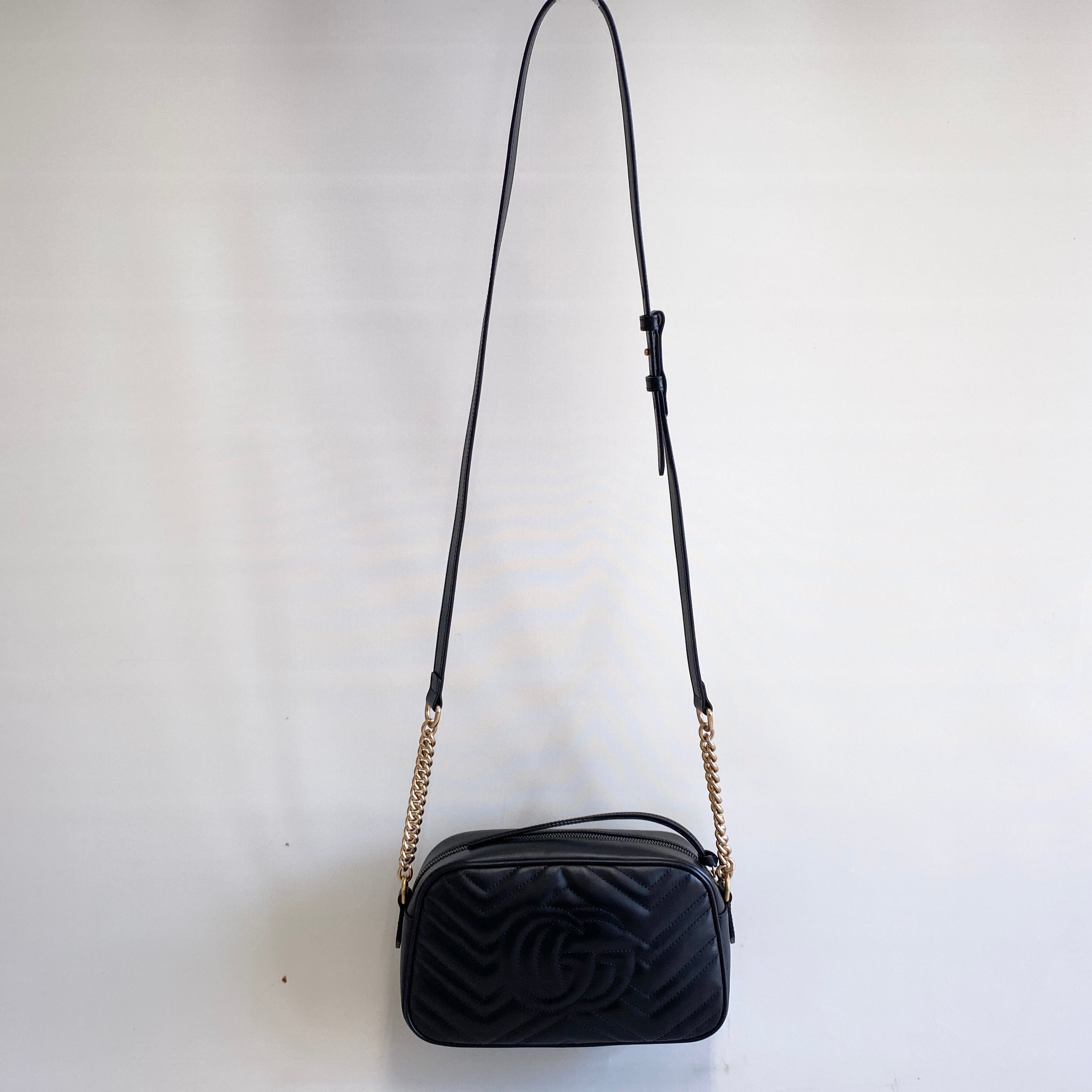 GUCCI_(グッチ)_GGマーモント キルティング_ スモール ショルダーバッグ 447632_中古品