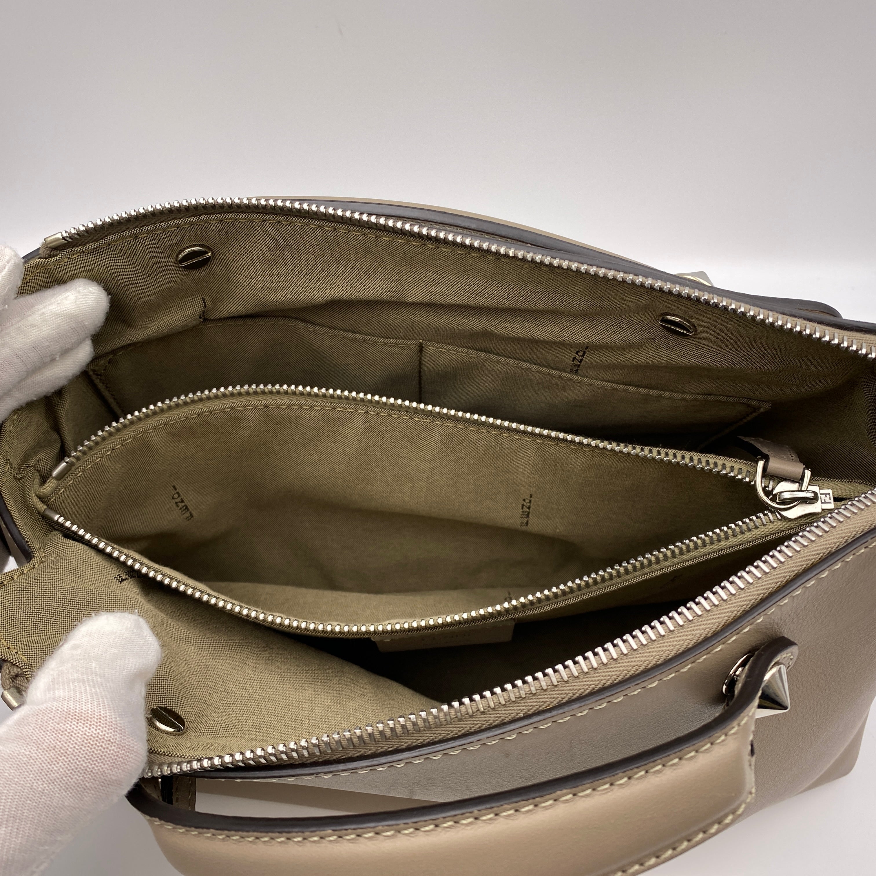 【送料無料】_ FENDI_(フェンディ)_バイザウェイミディアム8BL124-1D5_カーフ ダブグレー_中古品