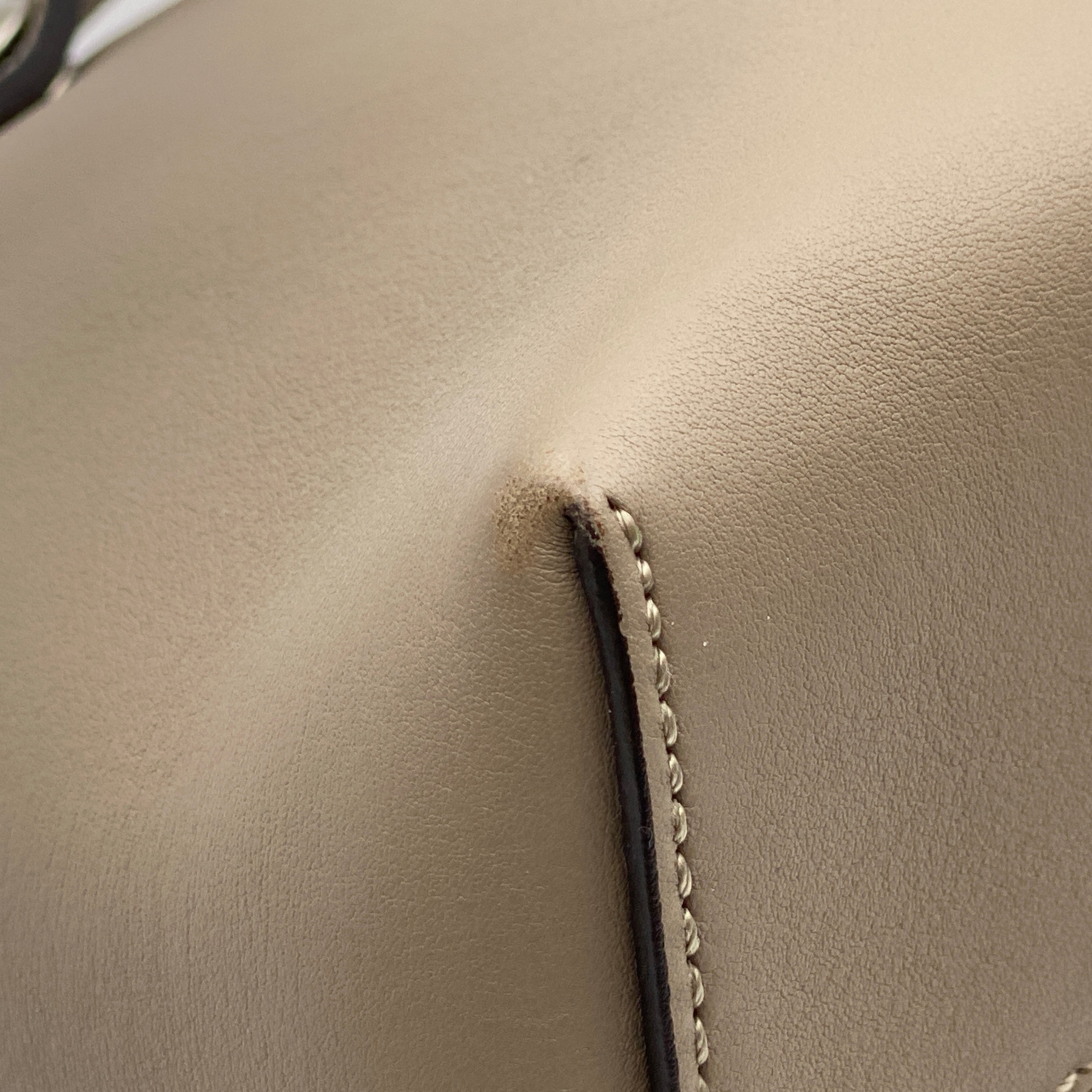 【送料無料】_ FENDI_(フェンディ)_バイザウェイミディアム8BL124-1D5_カーフ ダブグレー_中古品