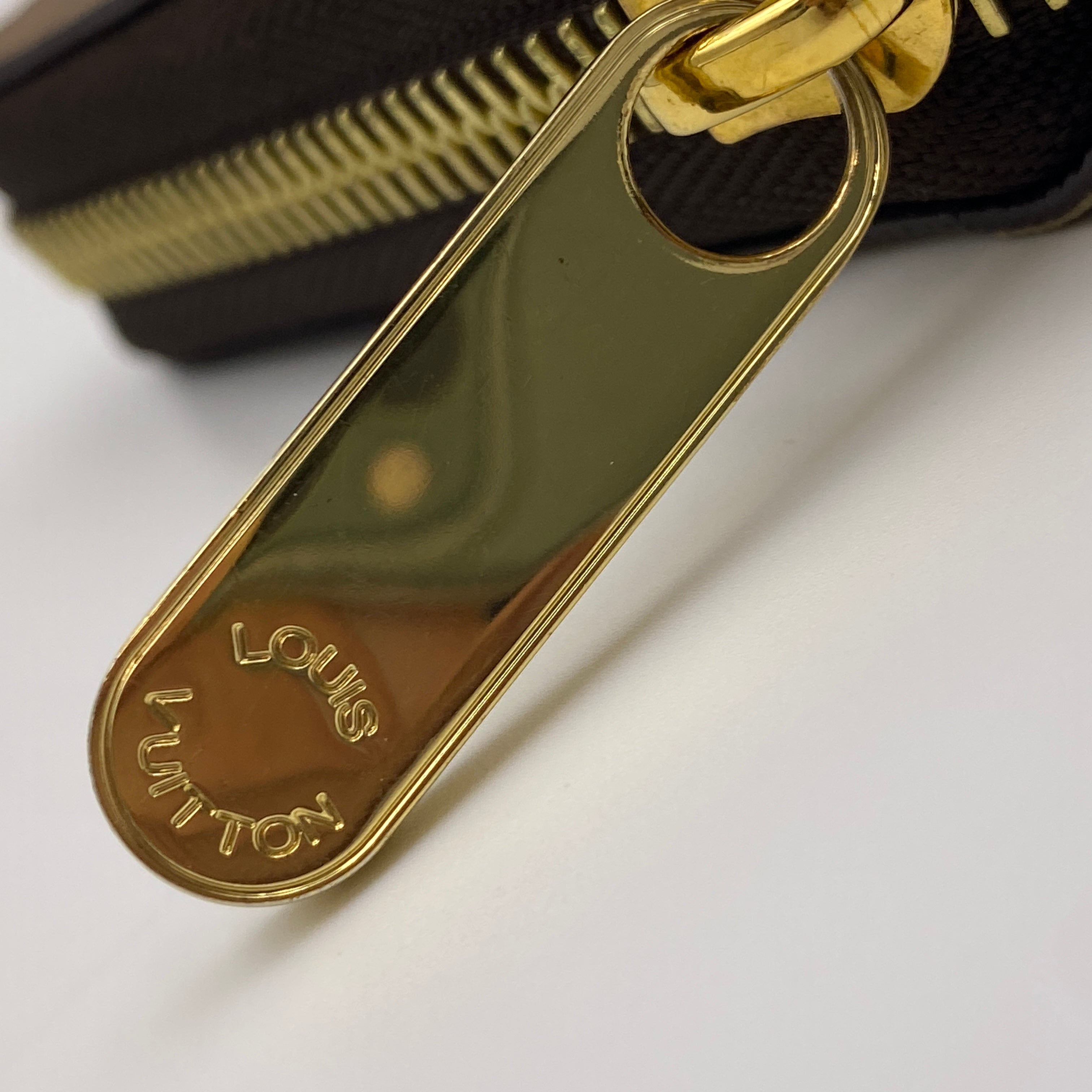 LOUIS VUITTON_(ルイヴィトン)_ジッピー・ウォレット_モノグラム・リバース_M82444 _中古品