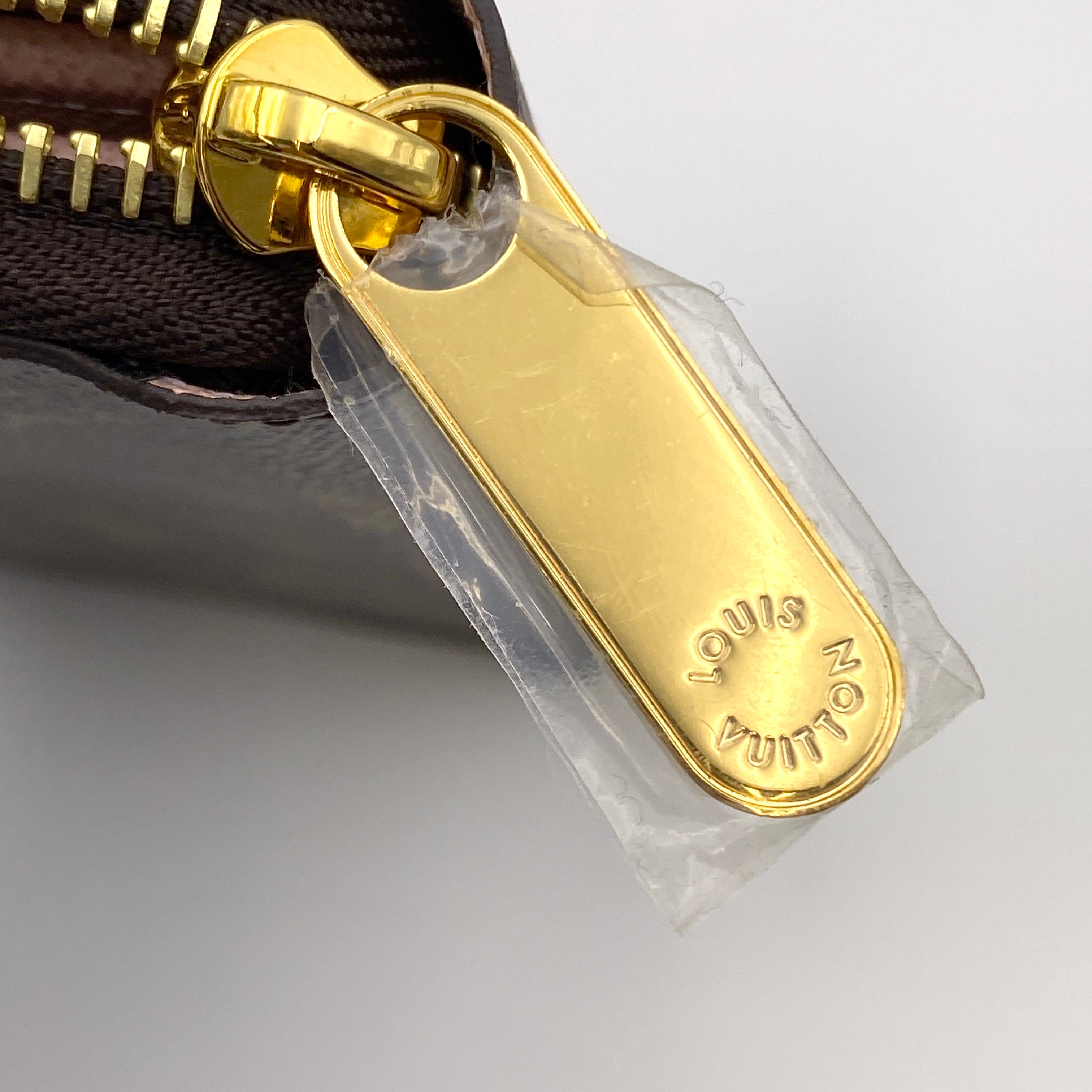 【送料無料】_ LOUIS VUITTON_(ルイヴィトン)_ジッピー・ウォレット _M41894(ローズバレリーヌ) _未使用品