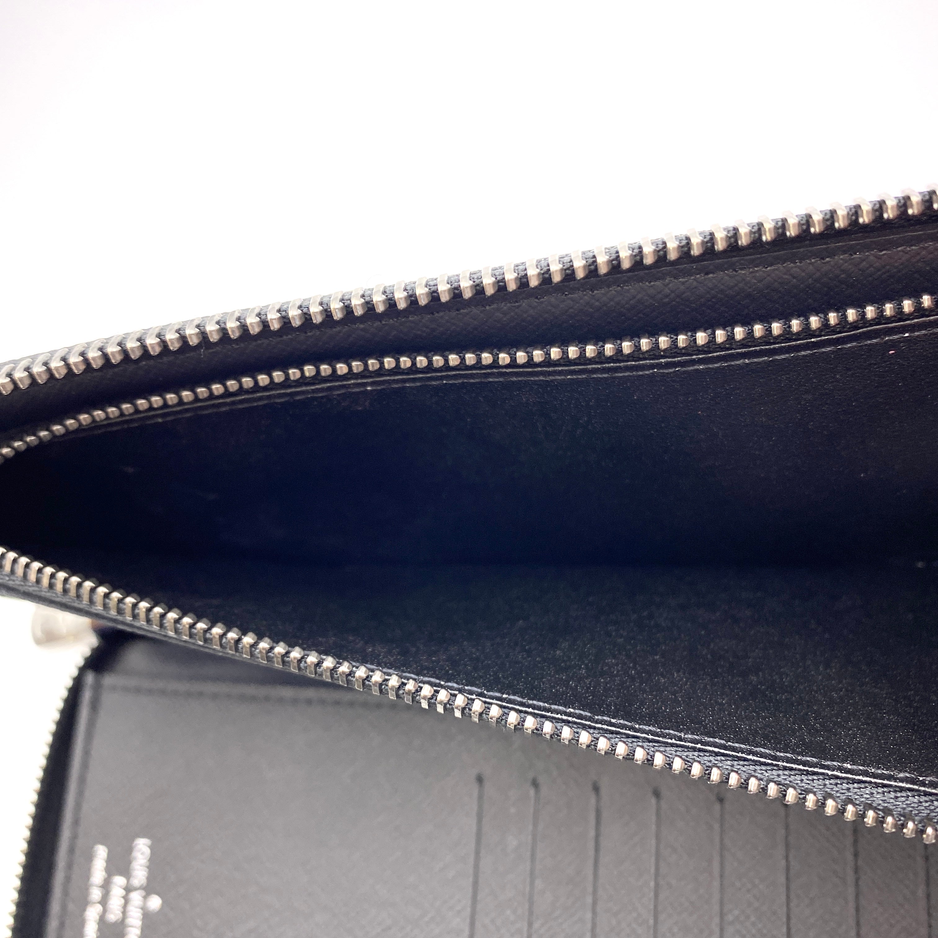 LOUIS VUITTON_(ルイヴィトン)_ジッピーウォレット・ヴェルティカル_ M62295_ 中古品