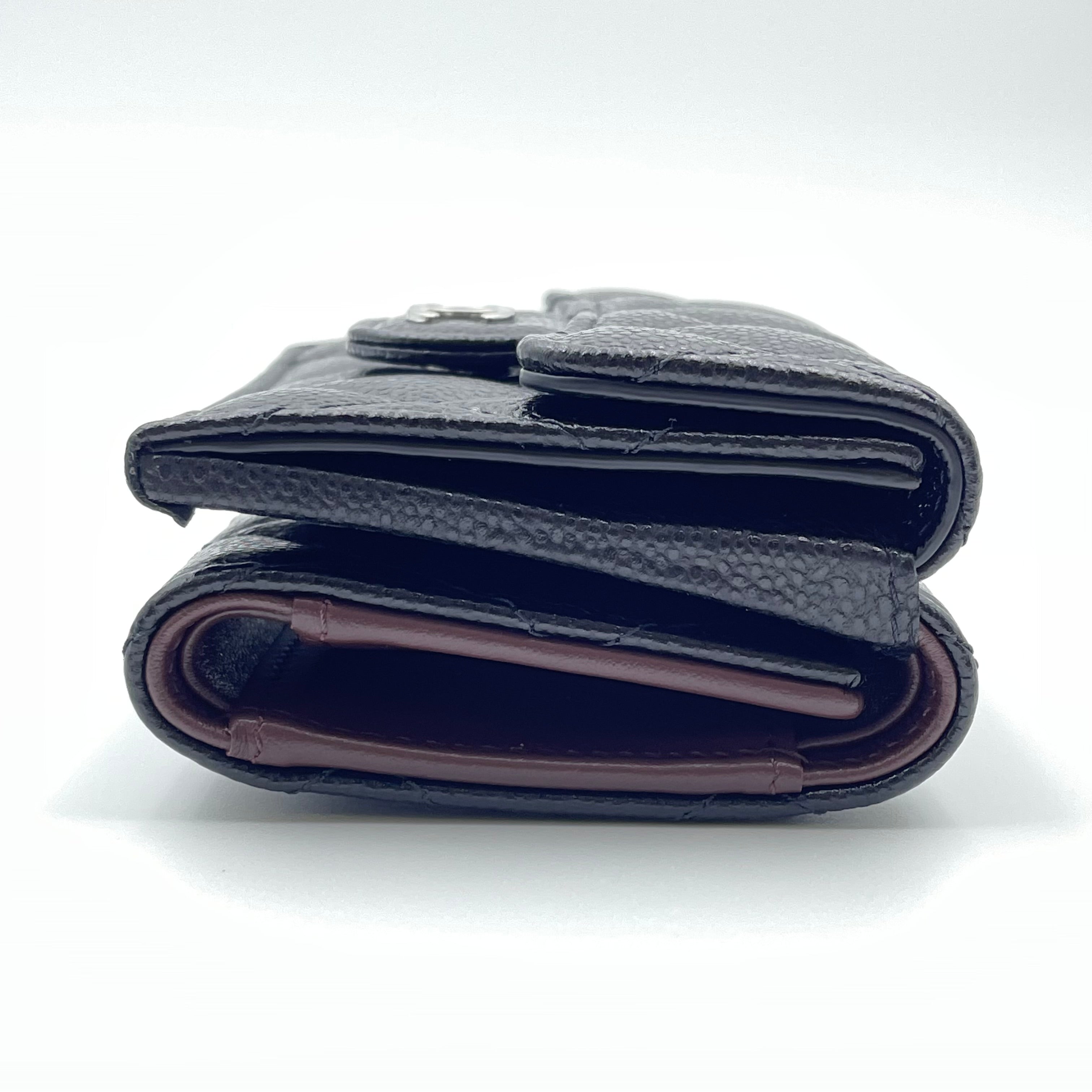 【送料無料】_CHANEL _(シャネル)_クラシックスモールフラップウォレット_ AP0231 キャビアスキン_中古品