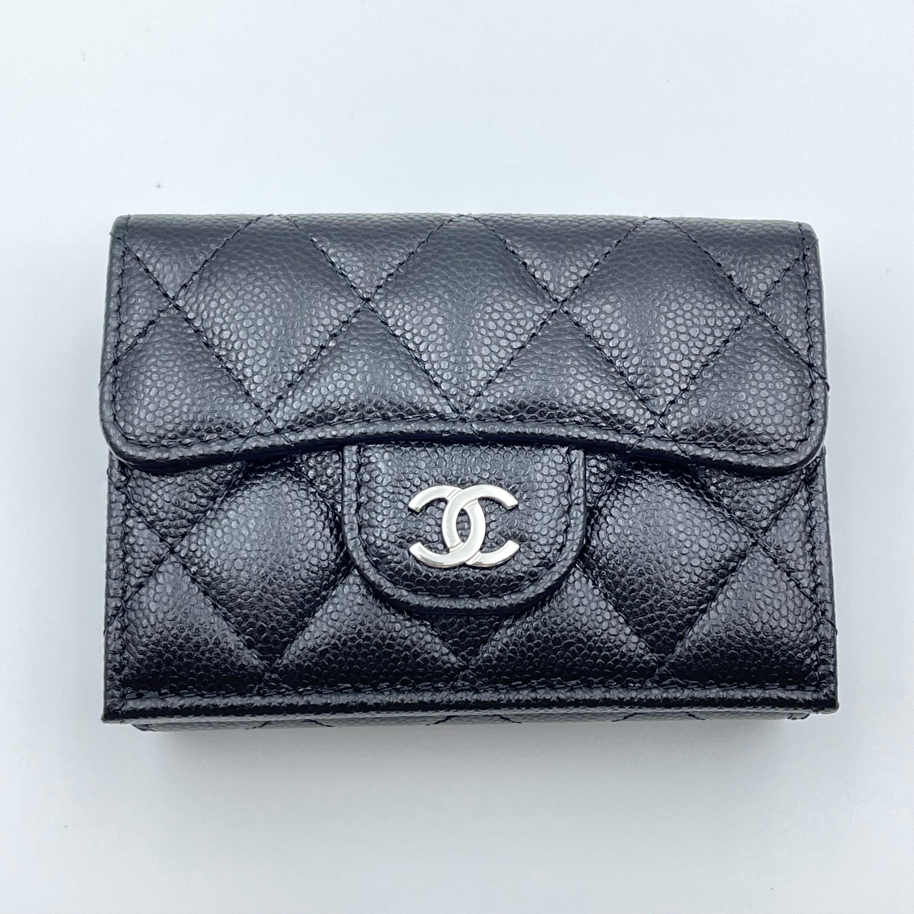 【送料無料】_CHANEL _(シャネル)_クラシックスモールフラップウォレット_ AP0231 キャビアスキン_中古品