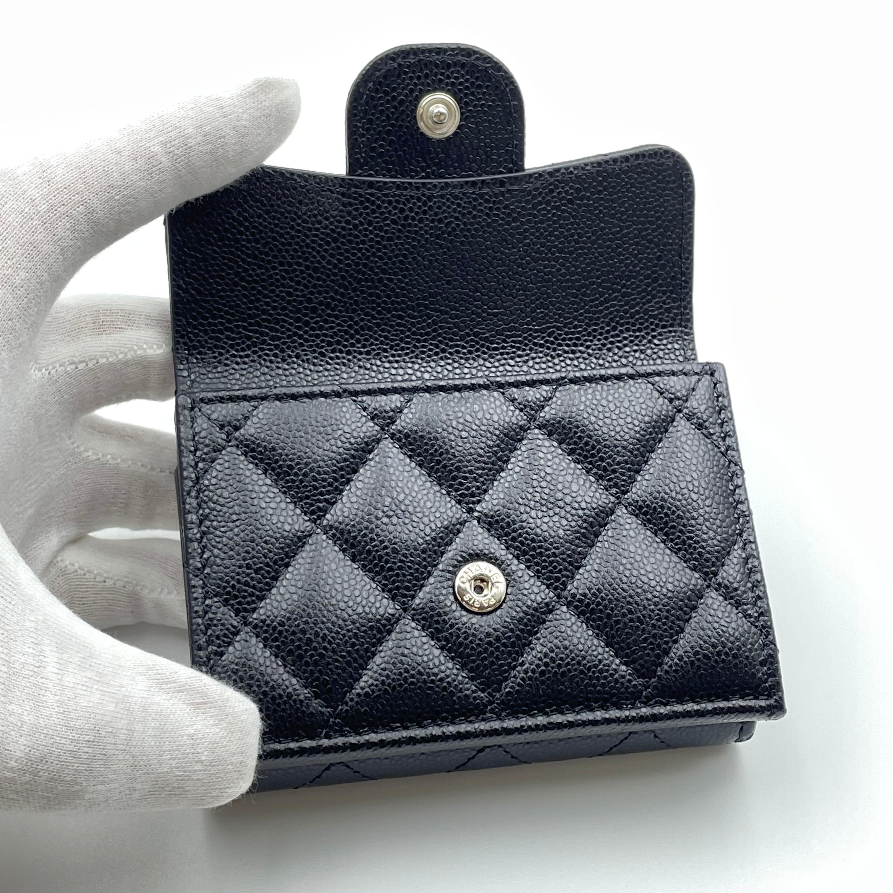 【送料無料】_CHANEL _(シャネル)_クラシックスモールフラップウォレット_ AP0231 キャビアスキン_中古品