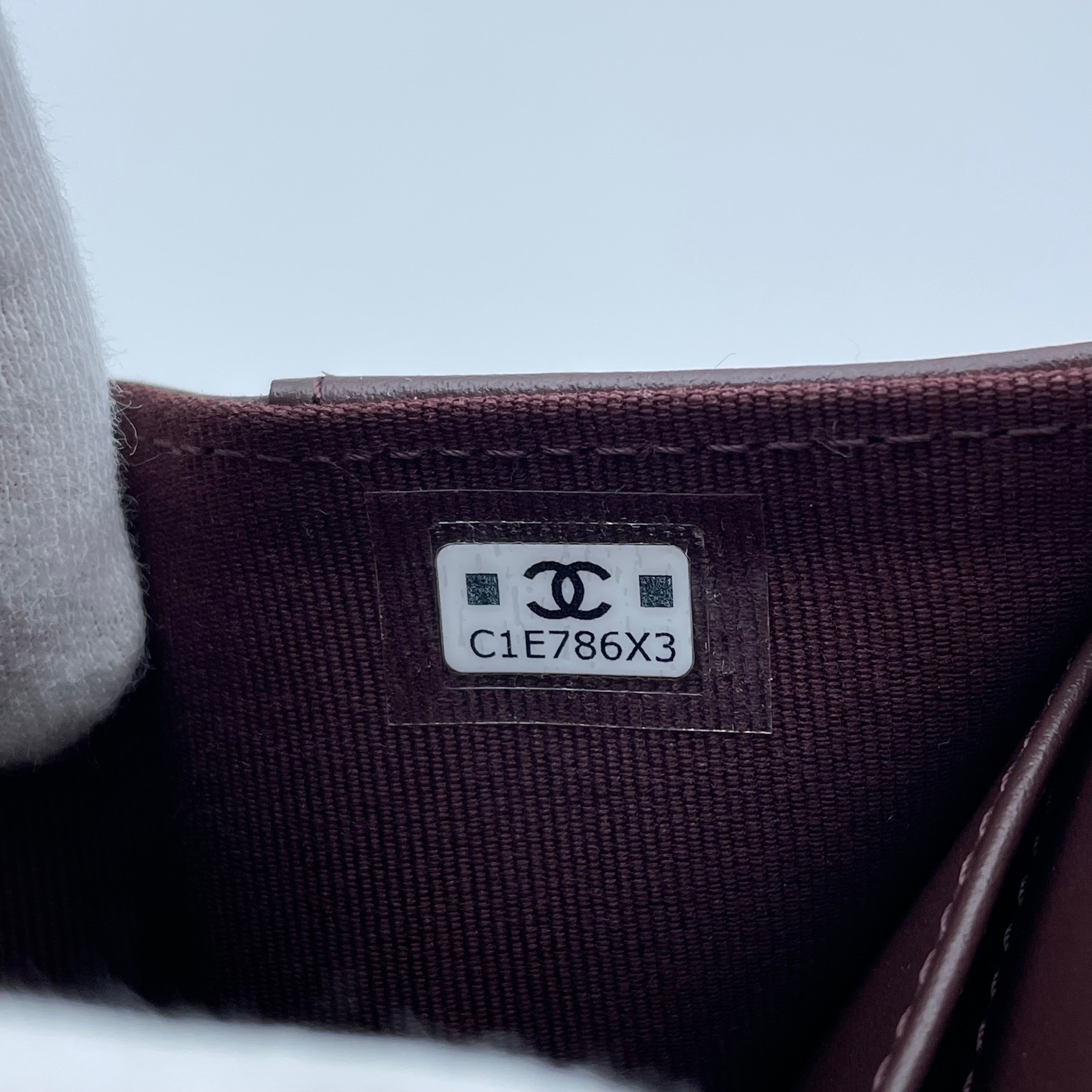 【送料無料】_CHANEL _(シャネル)_クラシックスモールフラップウォレット_ AP0231 キャビアスキン_中古品