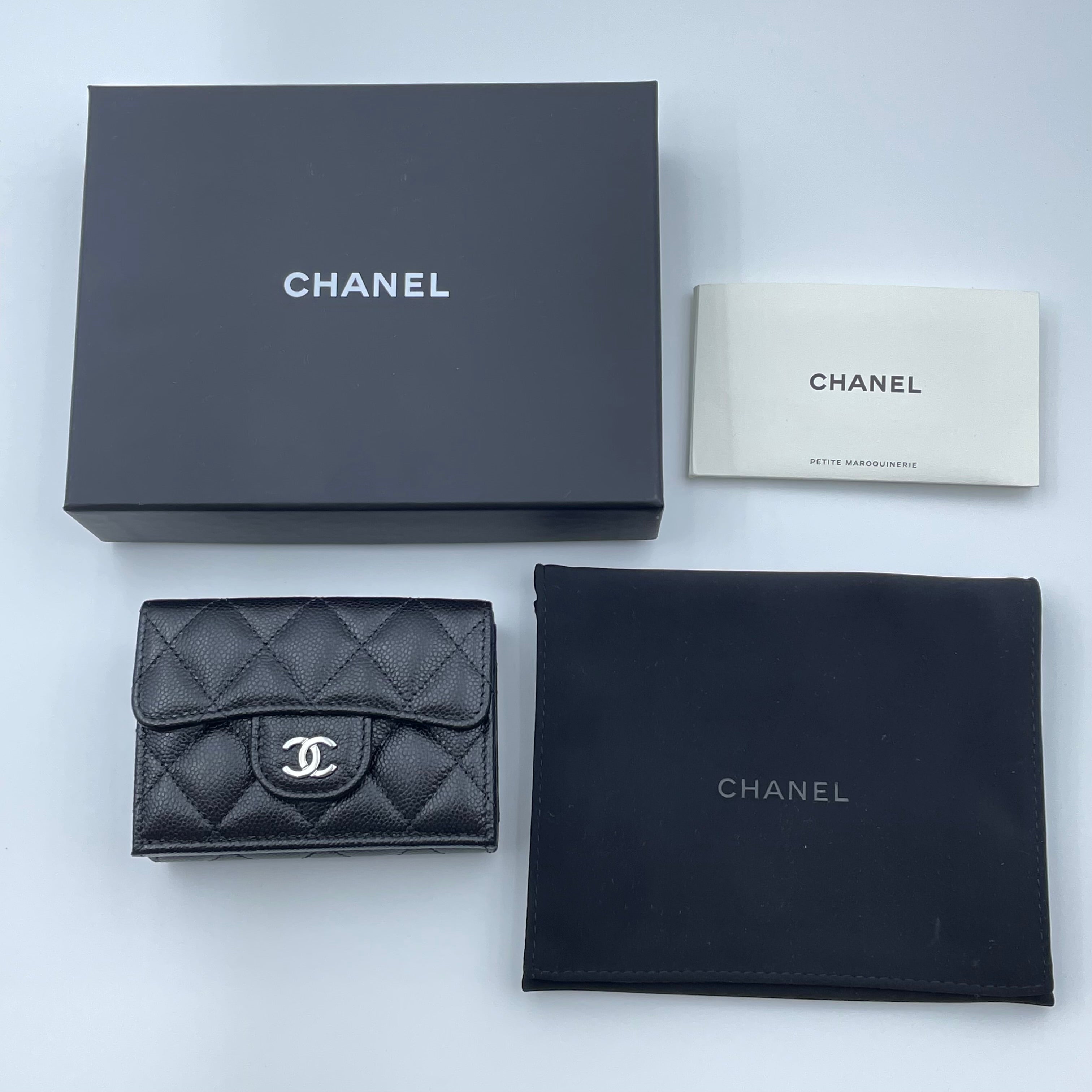 【送料無料】_CHANEL _(シャネル)_クラシックスモールフラップウォレット_ AP0231 キャビアスキン_中古品