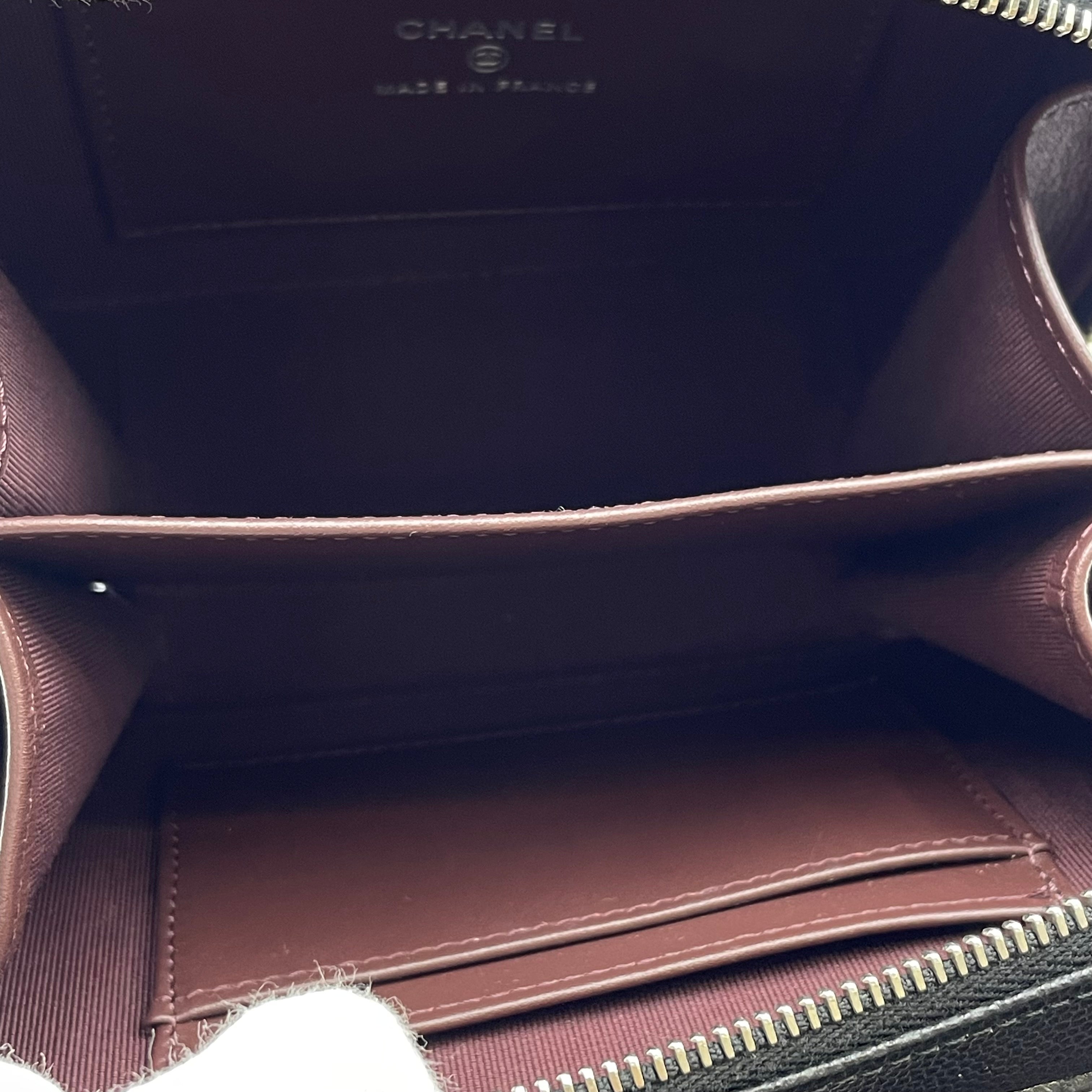 【送料無料】_CHANEL _(シャネル)_ミニマトラッセ チェーンショルダーバッグ_ AP2426 キャビアスキン カメラバッグ_中古品