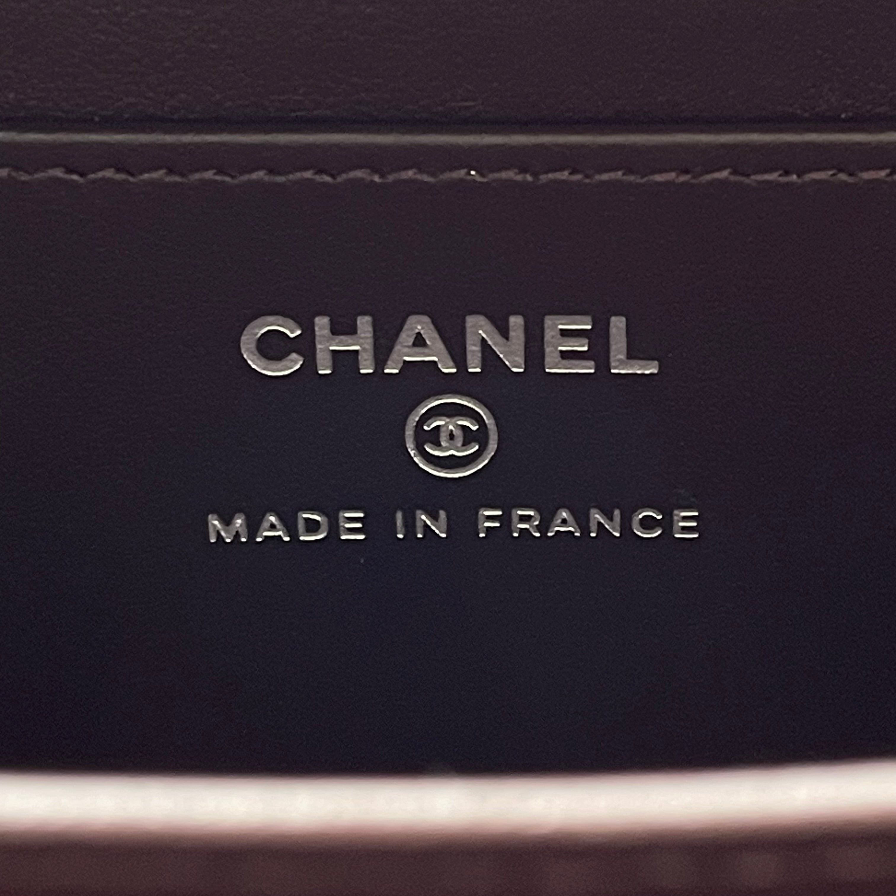 【送料無料】_CHANEL _(シャネル)_ミニマトラッセ チェーンショルダーバッグ_ AP2426 キャビアスキン カメラバッグ_中古品