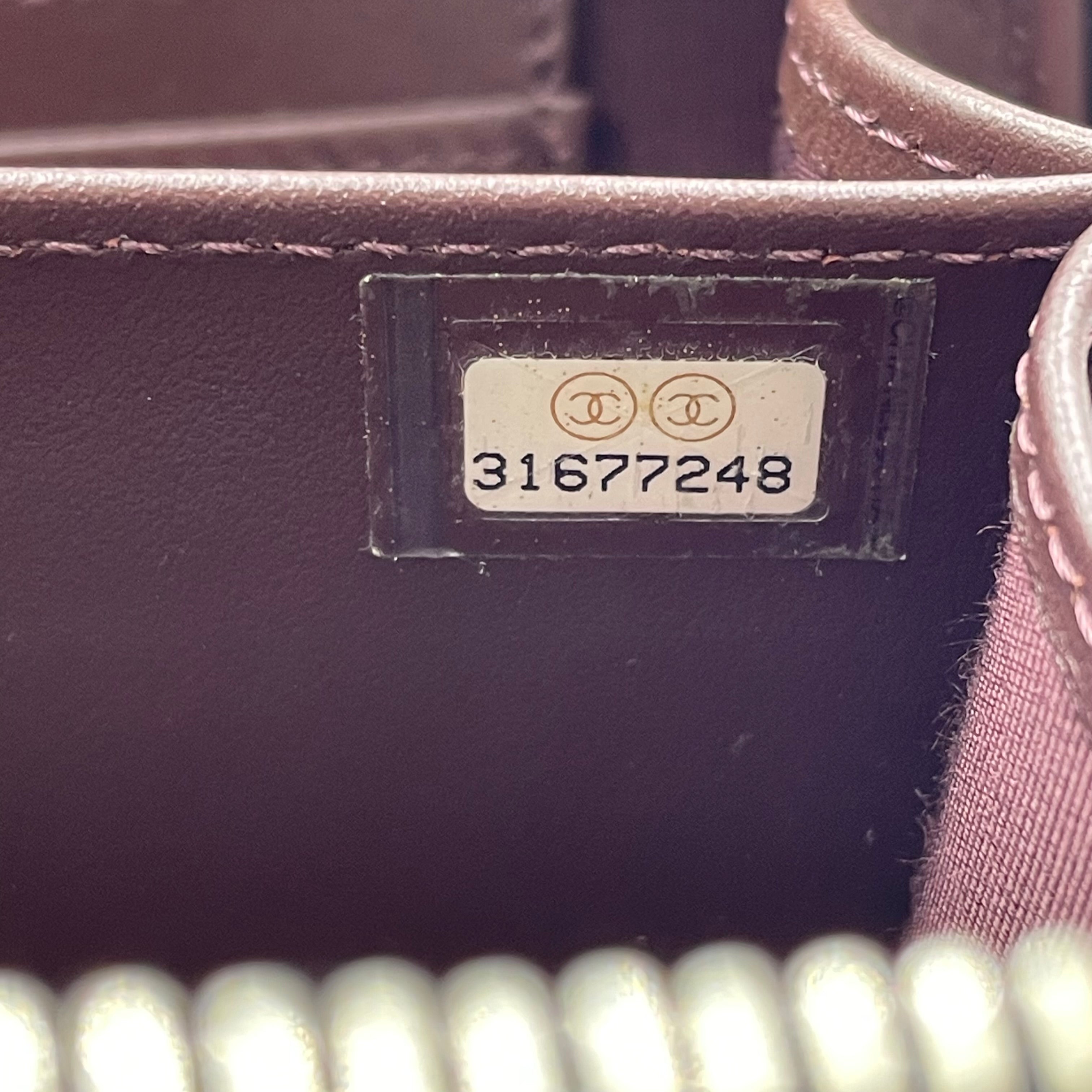 【送料無料】_CHANEL _(シャネル)_ミニマトラッセ チェーンショルダーバッグ_ AP2426 キャビアスキン カメラバッグ_中古品