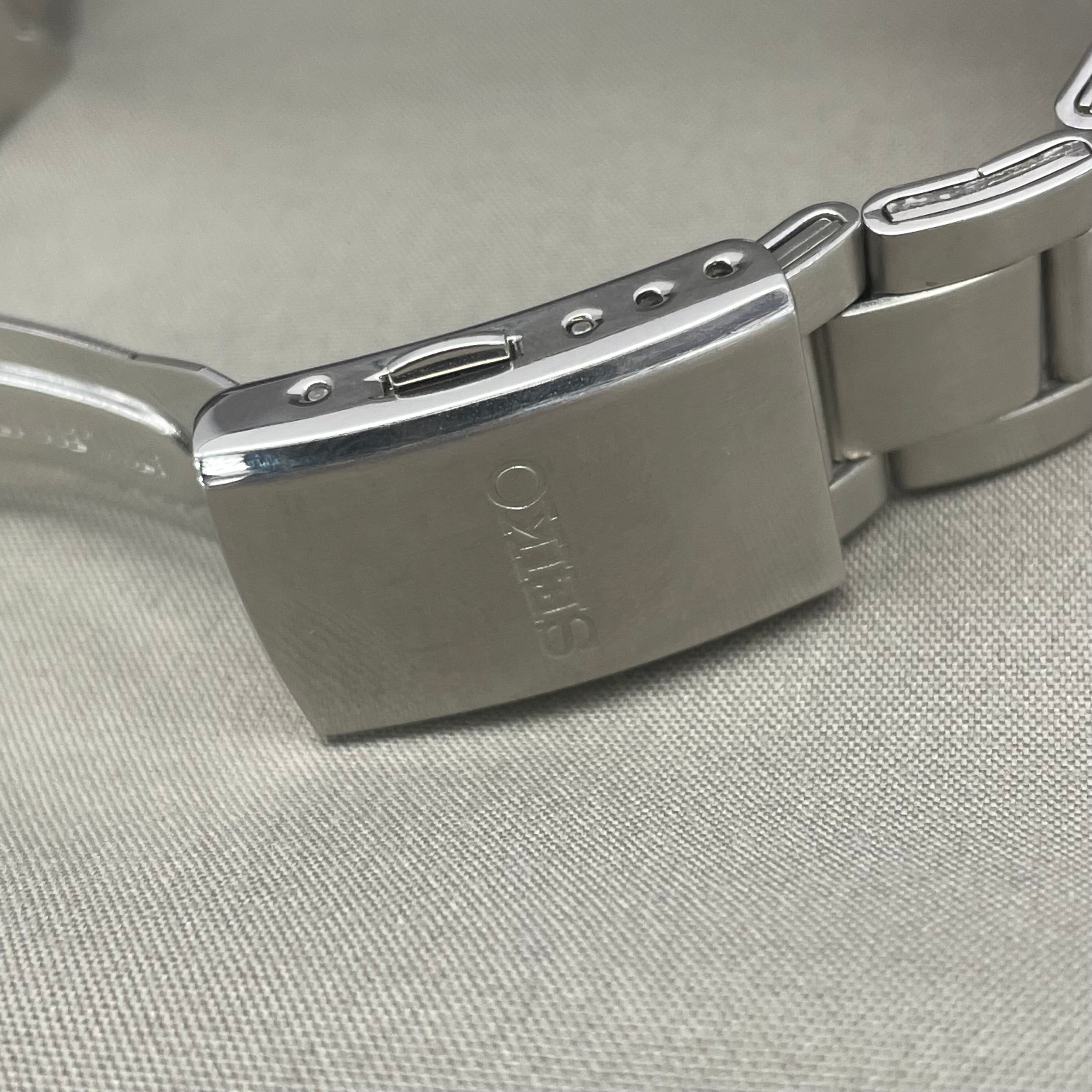 【送料無料】_SEIKO _(セイコー) _E5系はやぶさ10周年記念ウォッチ_ 8T63-00R0 5000本限定 腕時計 _中古品