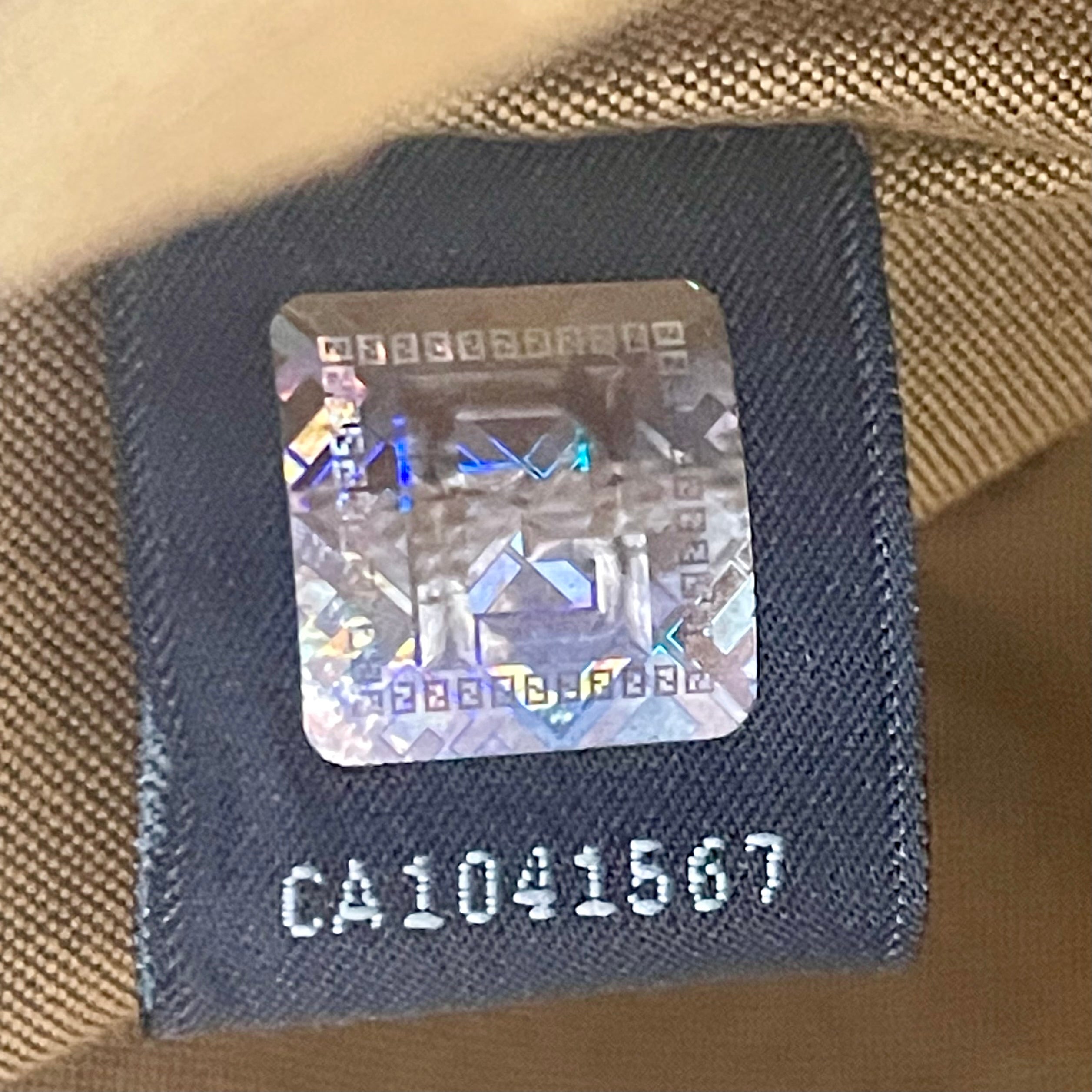 【送料無料】_FENDI _(フェンディ) _ズッカ柄 キャンバス _キー付き ハンドバッグ_中古品