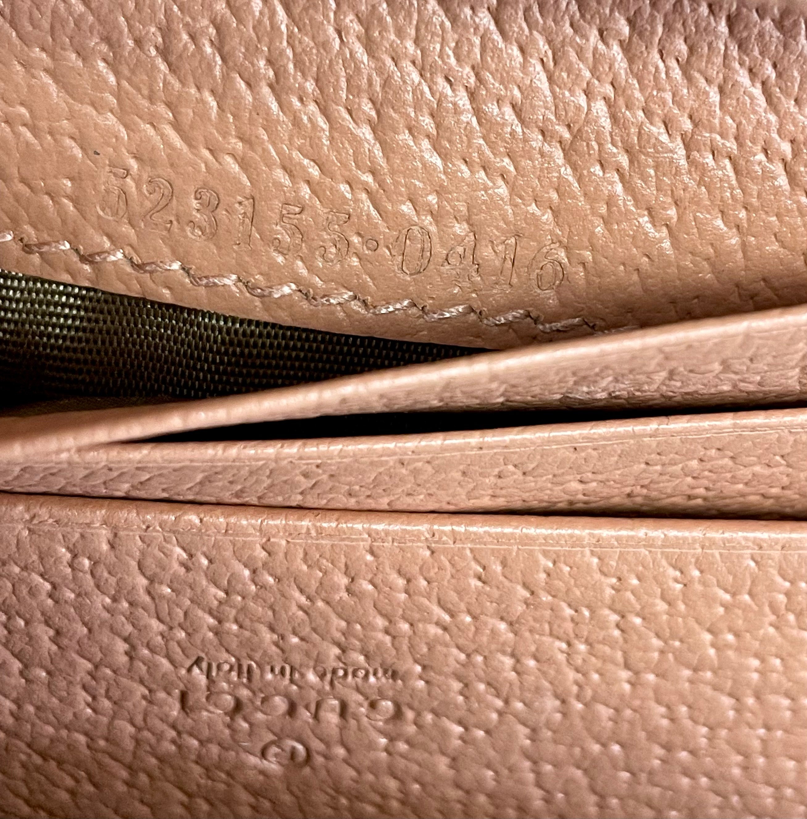 GUCCI_(グッチ) _コンパクト二つ折りウォレット_オフディアGG_カードケースウォレット_523155FACC7 _未使用品