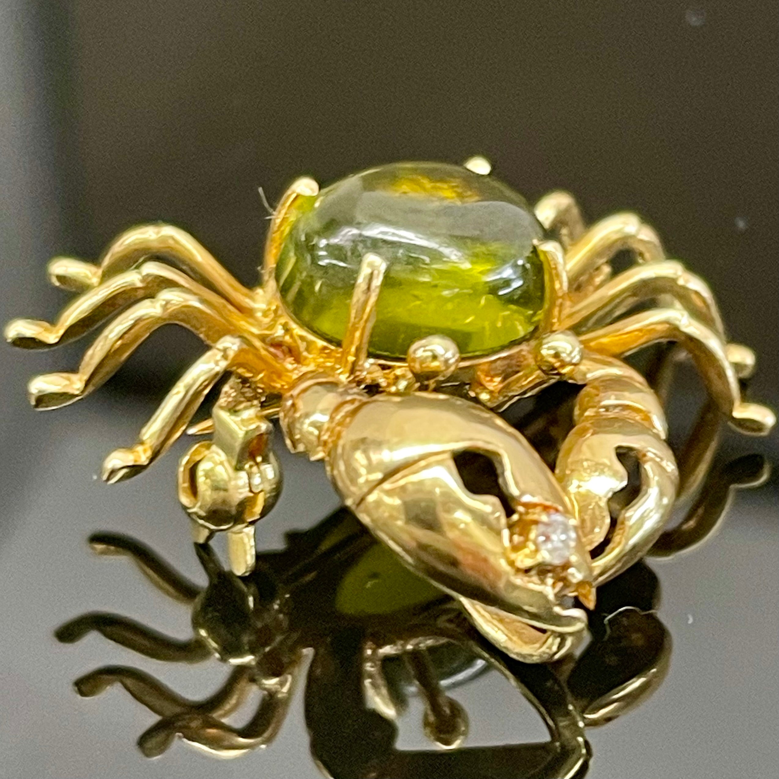 【送料無料】_Ponte Vecchio _(ポンテベキオ) _ カニモチーフ K18YG (PDペリドット) _ペンダントトップ/ブローチ _中古品