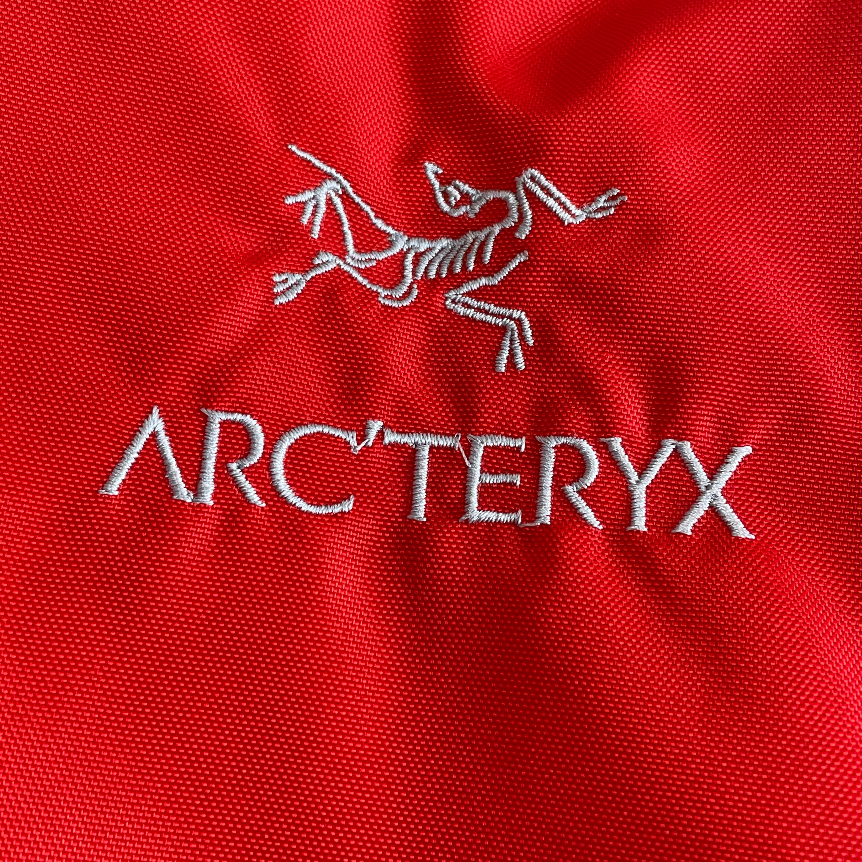 【送料無料】_ARC’TERYX_(アークテリクス)_35Lリュックサック 15525_VELRO35_中古品