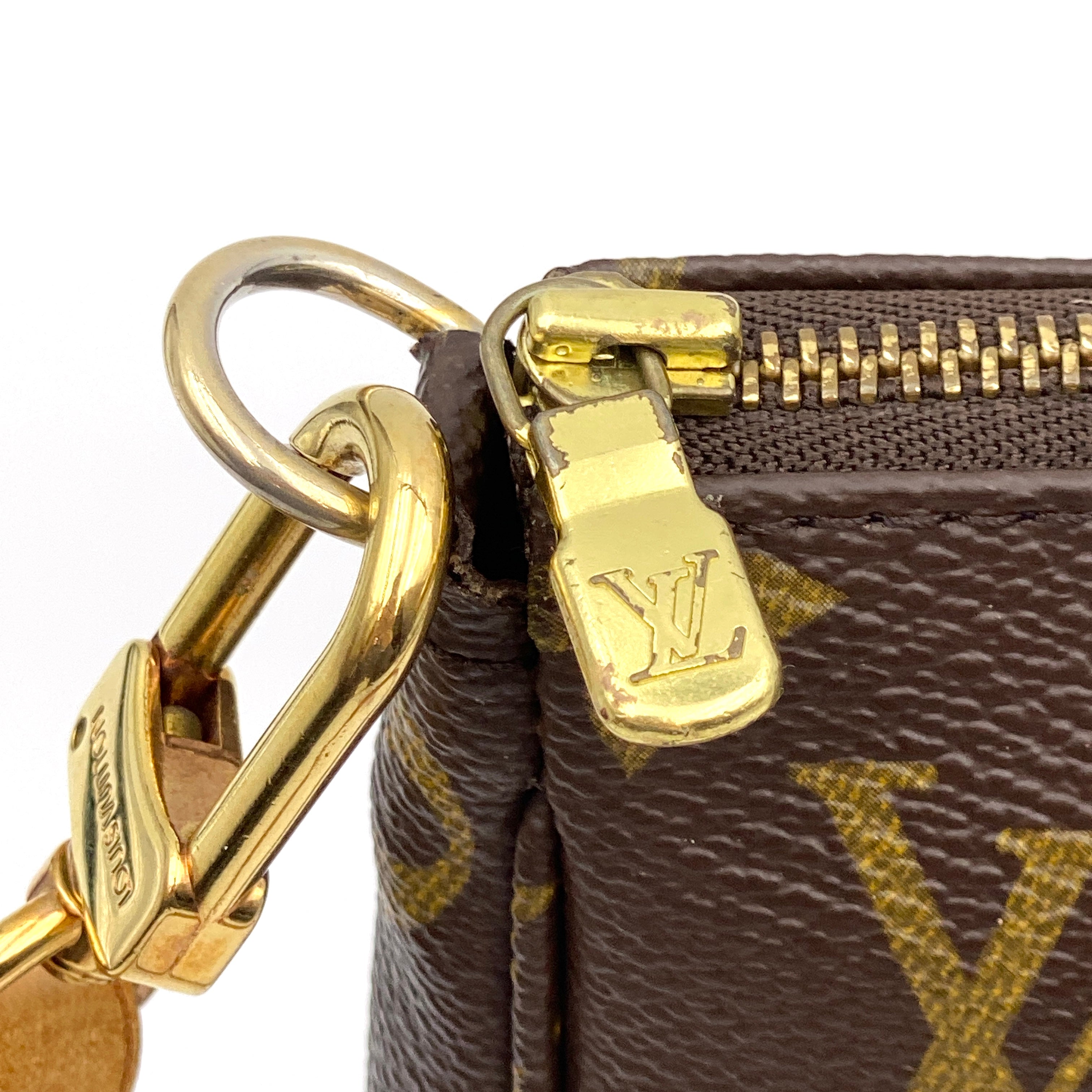 【送料無料】_ LOUIS VUITTON_(ルイヴィトン)_ポシェットアクセソワール_ M51980ロングストラップ付_ 中古品