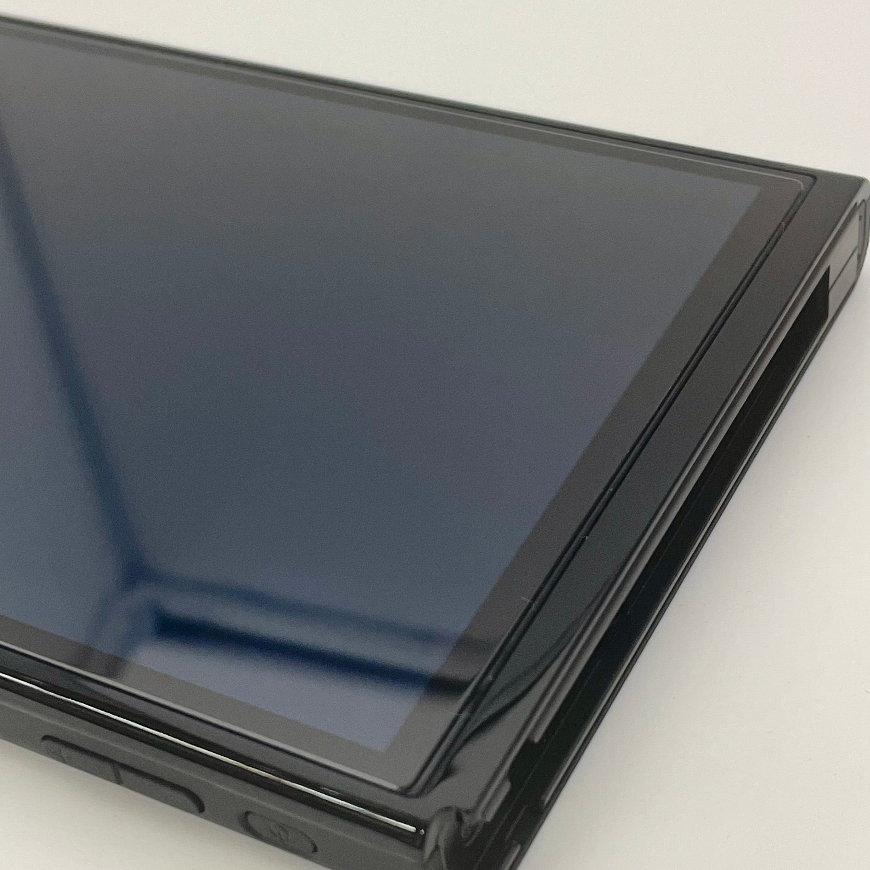 【送料無料】_ Nintendo Switch _(ニンテンドースイッチ)_ 本体 新型 有機ELモデル ホワイト _HEG-S-KAAAA_中古品