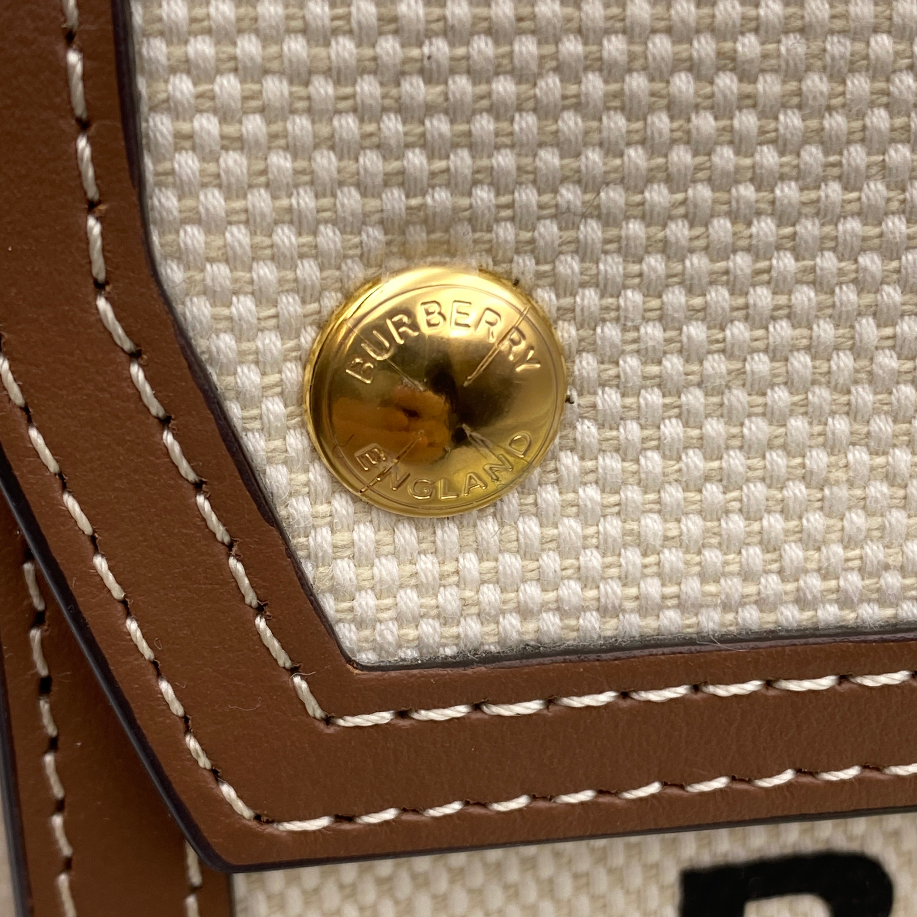 【送料無料】_ BURBERRY_(バーバリー)_ミニポケットバッグ_ 8039361 2WAY _中古品