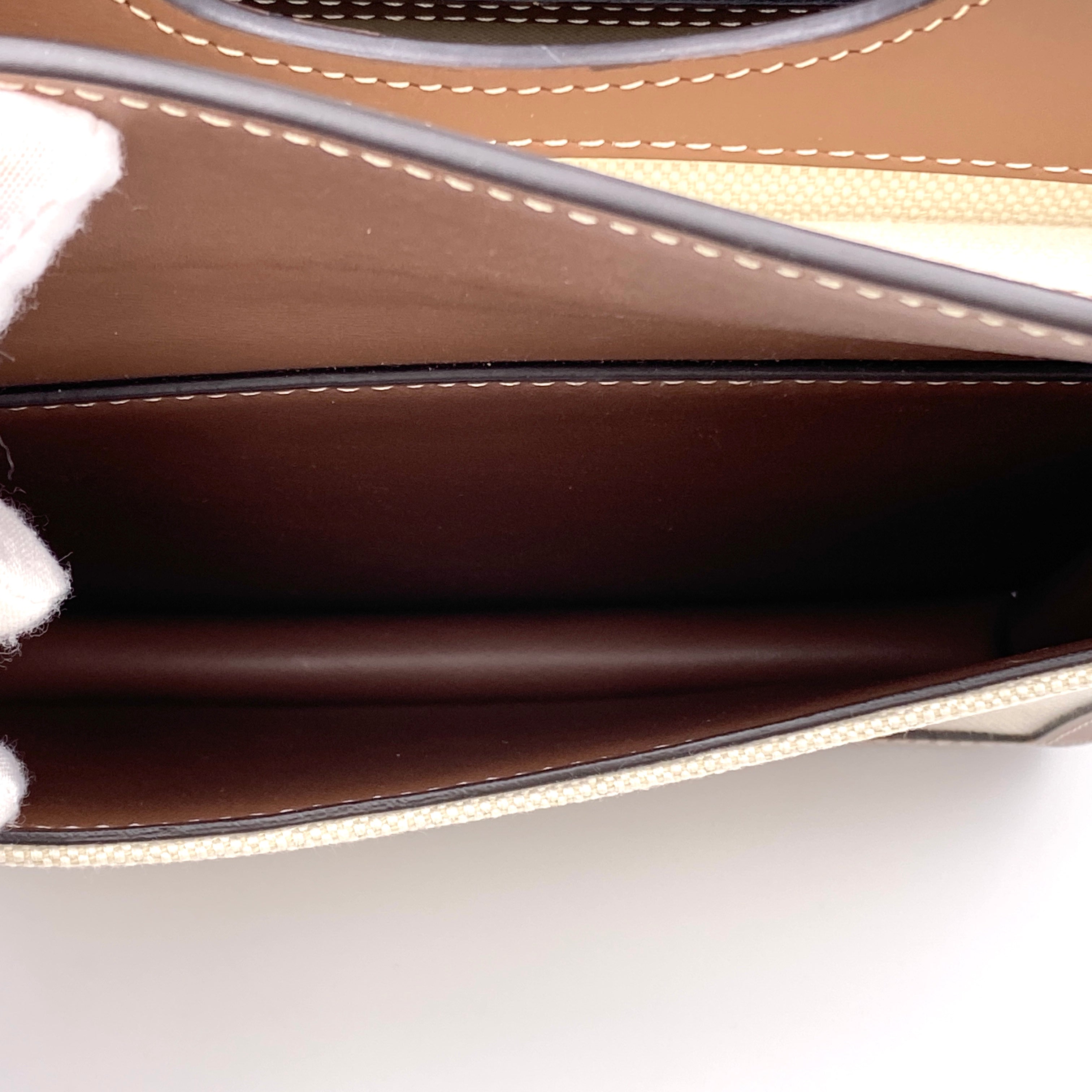 【送料無料】_ BURBERRY_(バーバリー)_ミニポケットバッグ_ 8039361 2WAY _中古品