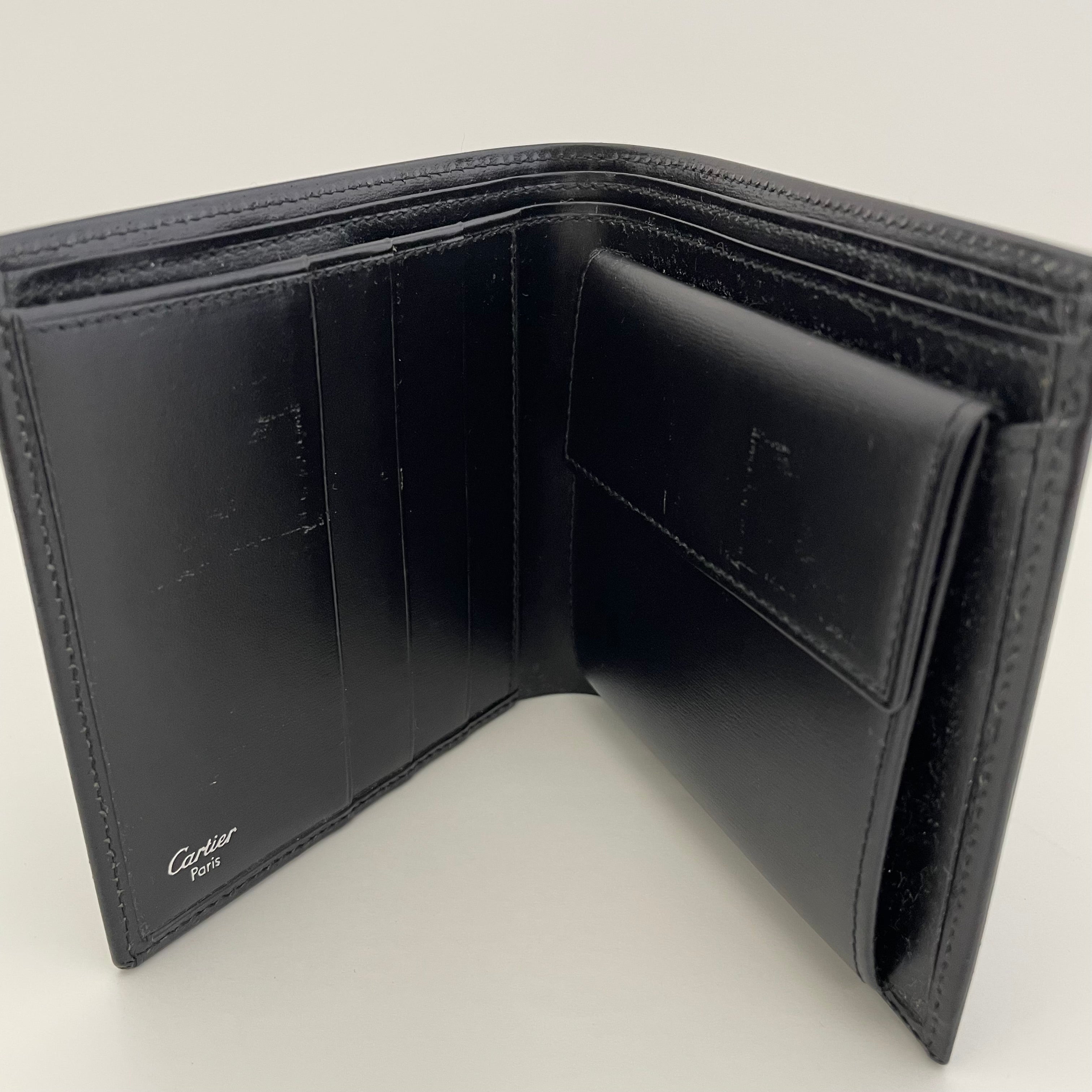 【送料無料】_ Cartier_(カルティエ)_パシャ ドゥ カルティエ _二つ折り レザー 財布L3000137_中古品
