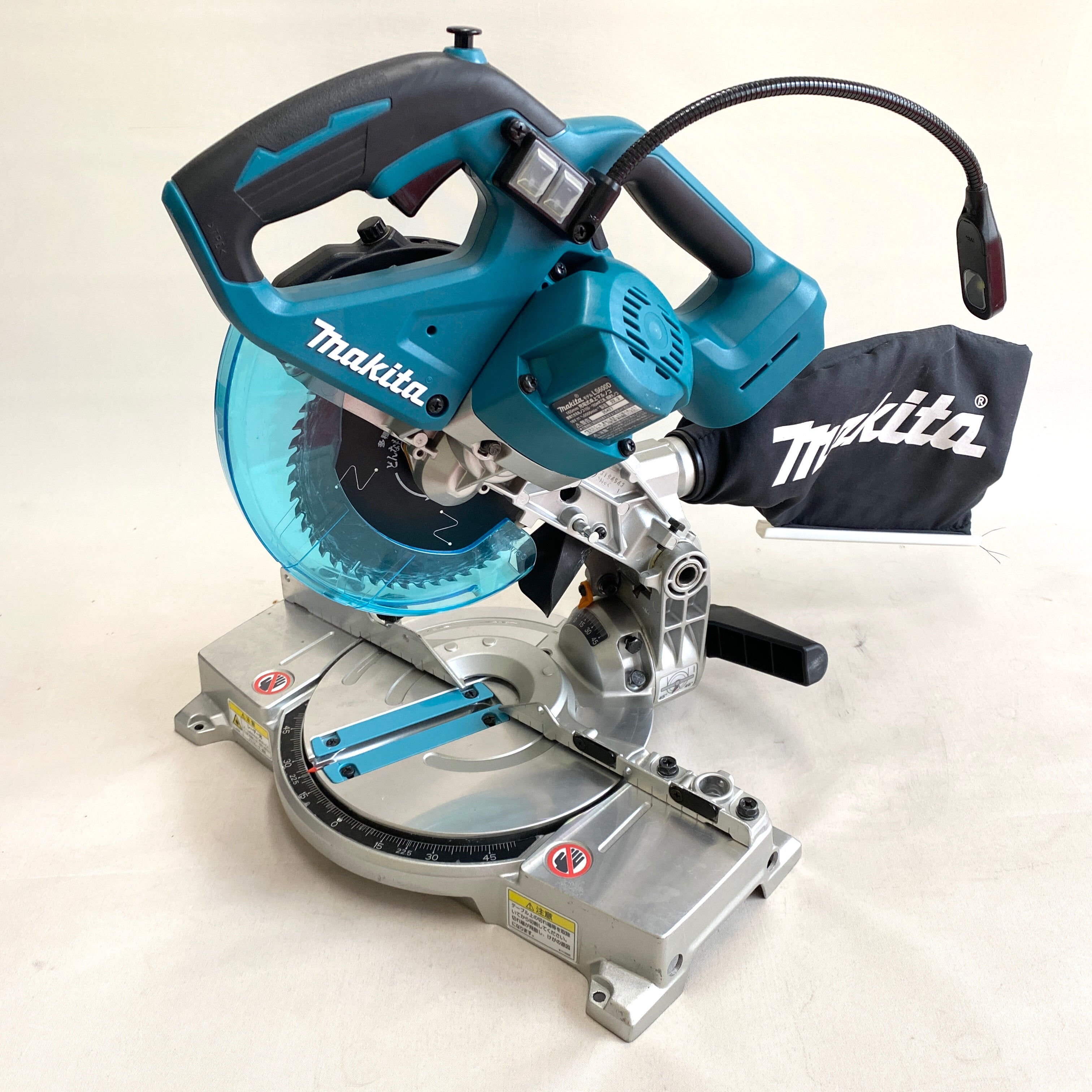 【送料無料】_ makita_(マキタ)_165ミリ充電式卓上マルノコ_LS600D 18Vアルミベース 本体のみ_ 中古品