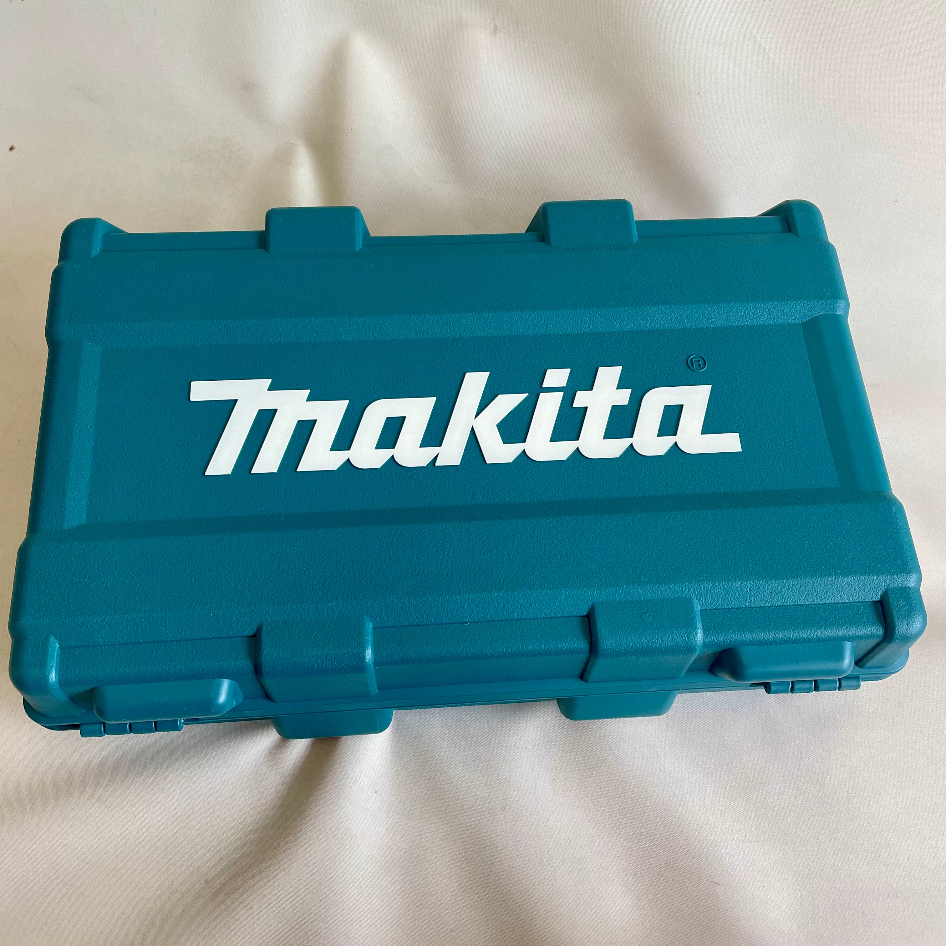 Makita_(マキタ)_充電式空気入れMP180D_充電器/バッテリ付き_未使用品