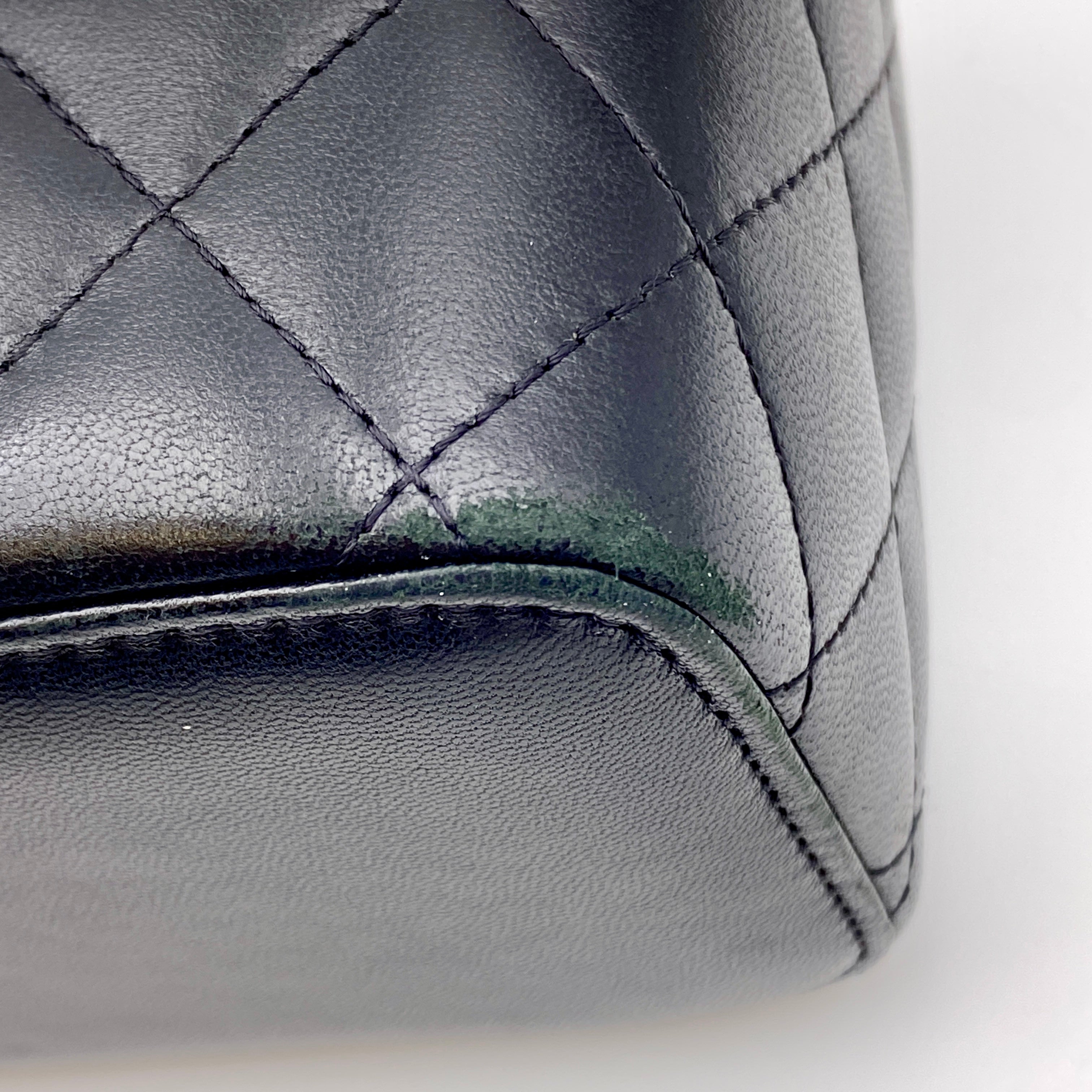 【送料無料】_CHANEL_(シャネル)_AP2199 スモールバニティケース_チェーンショルダー_マトラッセ/ラムスキン_中古品