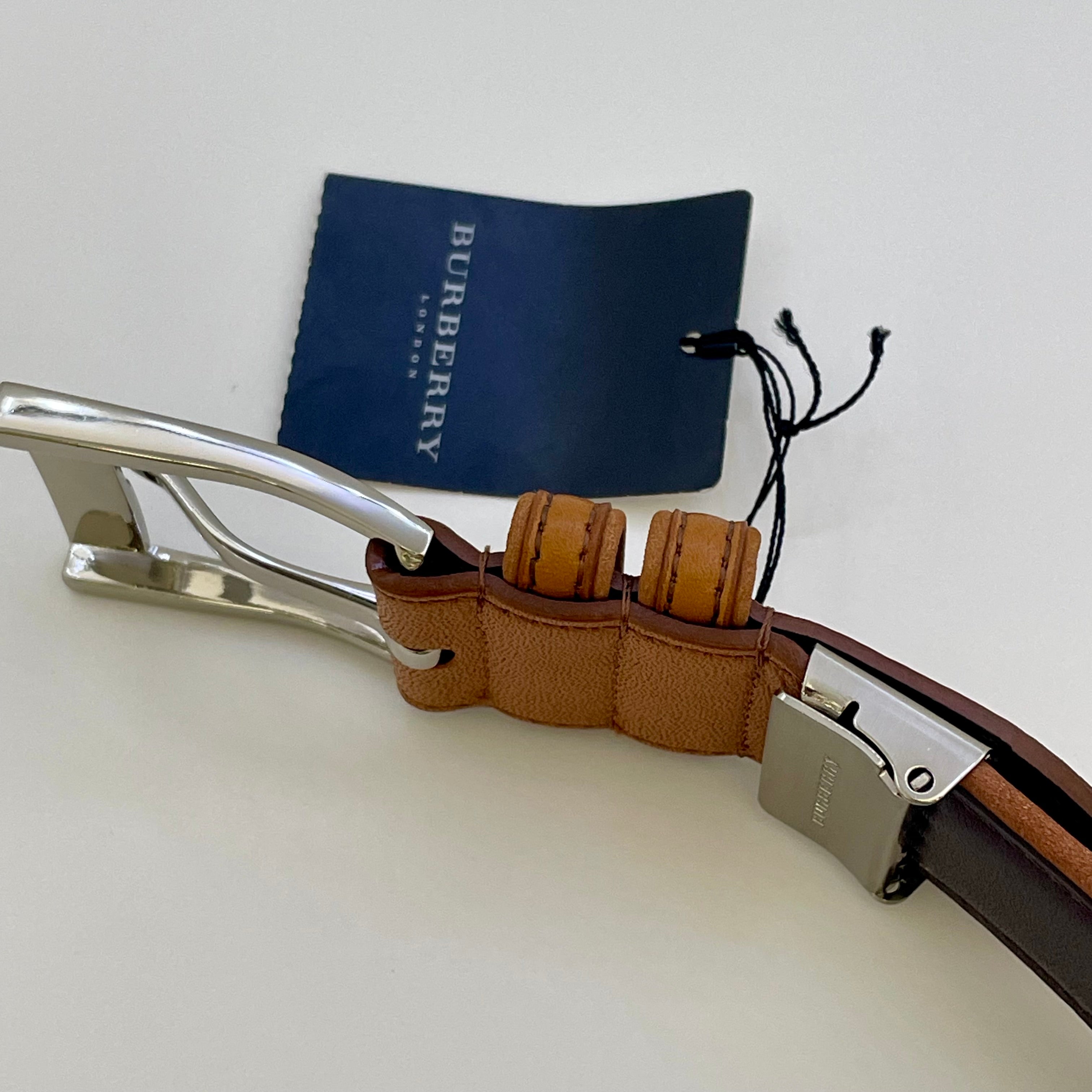 【送料無料】_ BURBERRY_(バーバリー)_ベルト1103-1312-3_未使用品