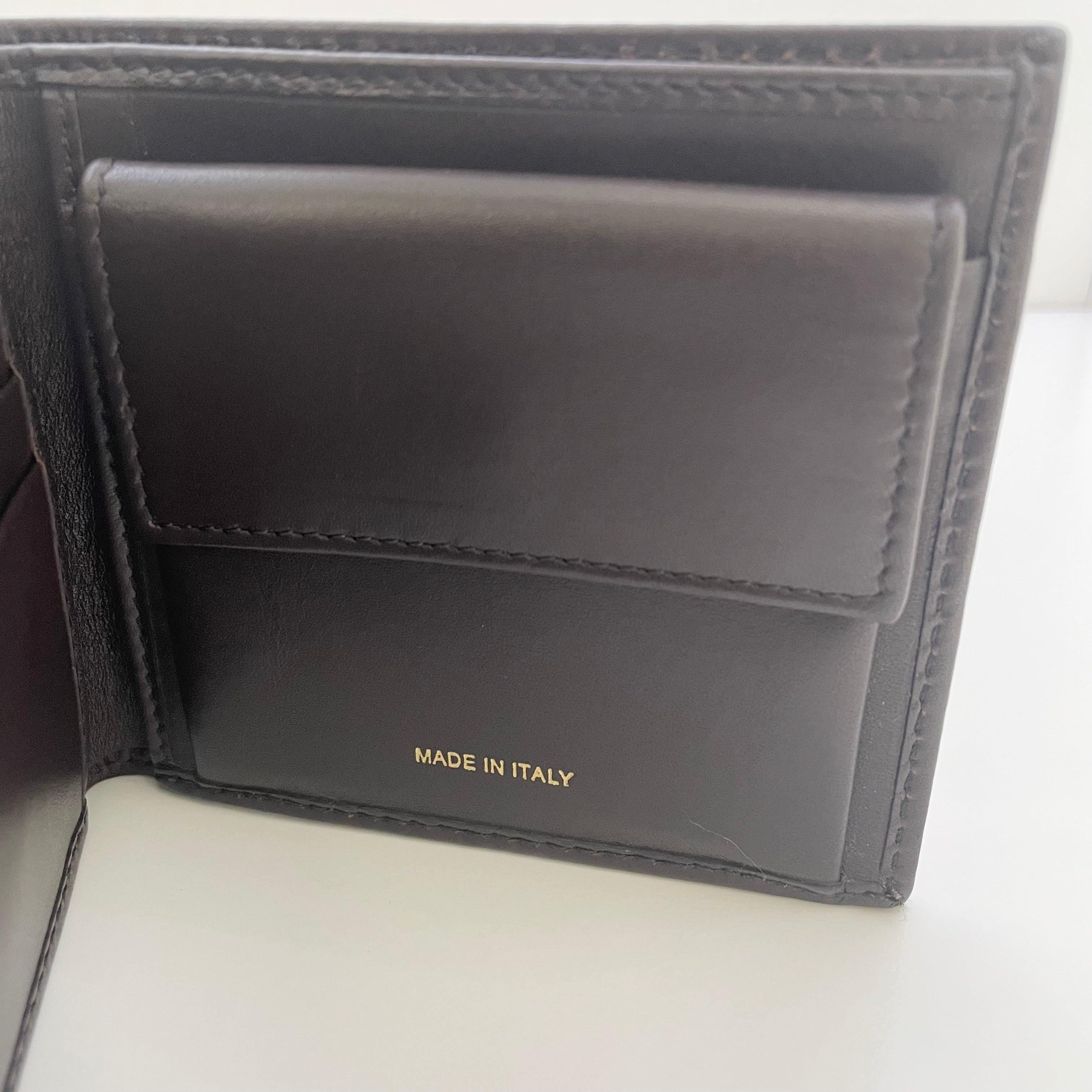 【送料無料】_ BURBERRY_(バーバリー)_ノバチェック二つ折り財布_中古品