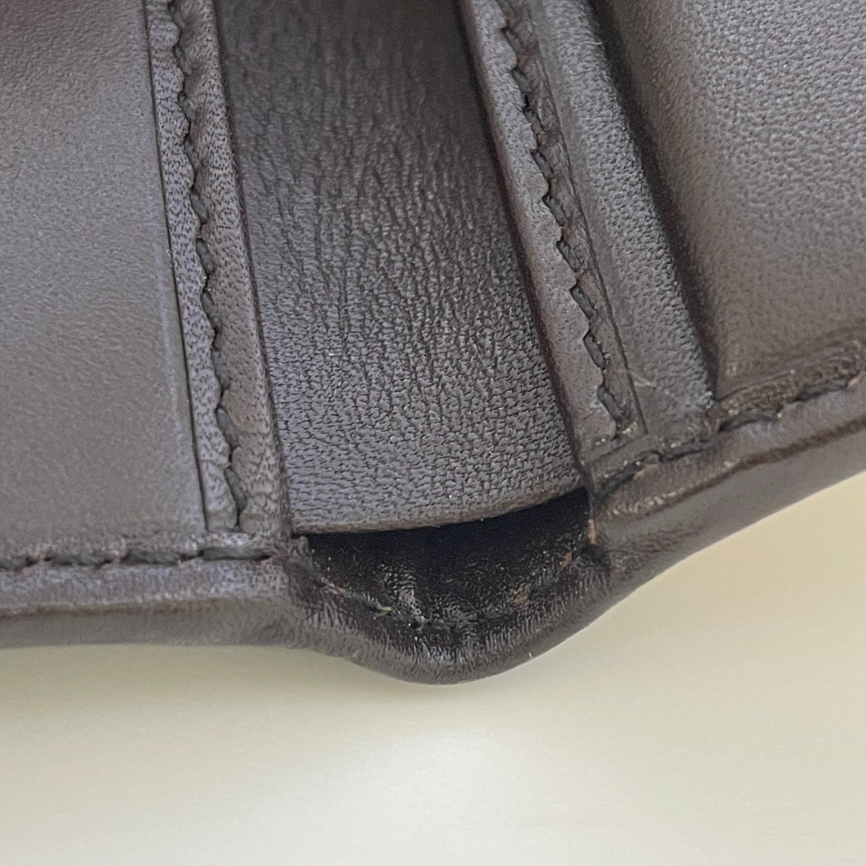 【送料無料】_ BURBERRY_(バーバリー)_ノバチェック二つ折り財布_中古品