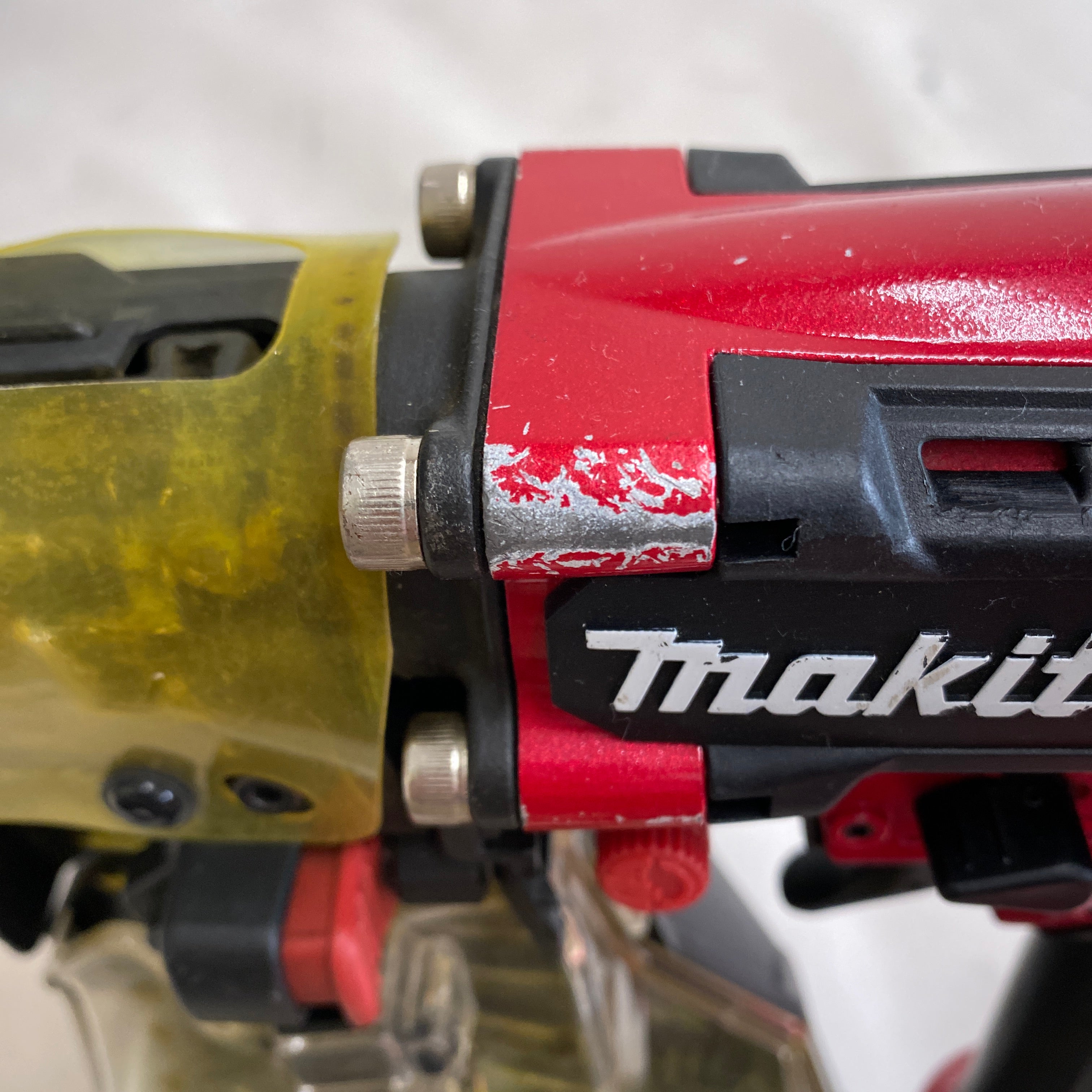 【送料無料】_makita_(マキタ)_65mm 高圧エア釘打機_AN636H_中古品