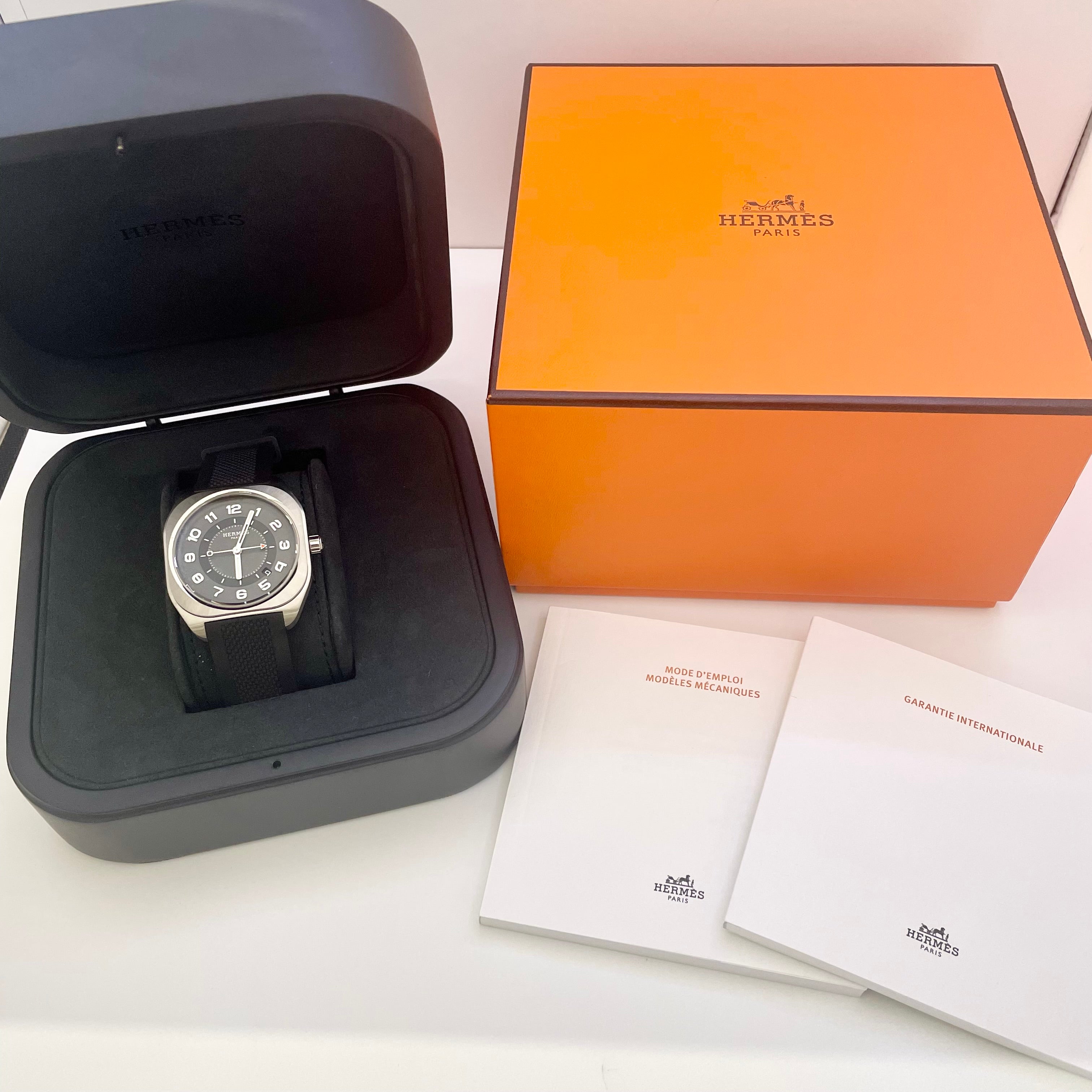 【送料無料】_ HERMES_(エルメス)_H08 GM メンズ用_W049427WW00 SP1.741_未使用品