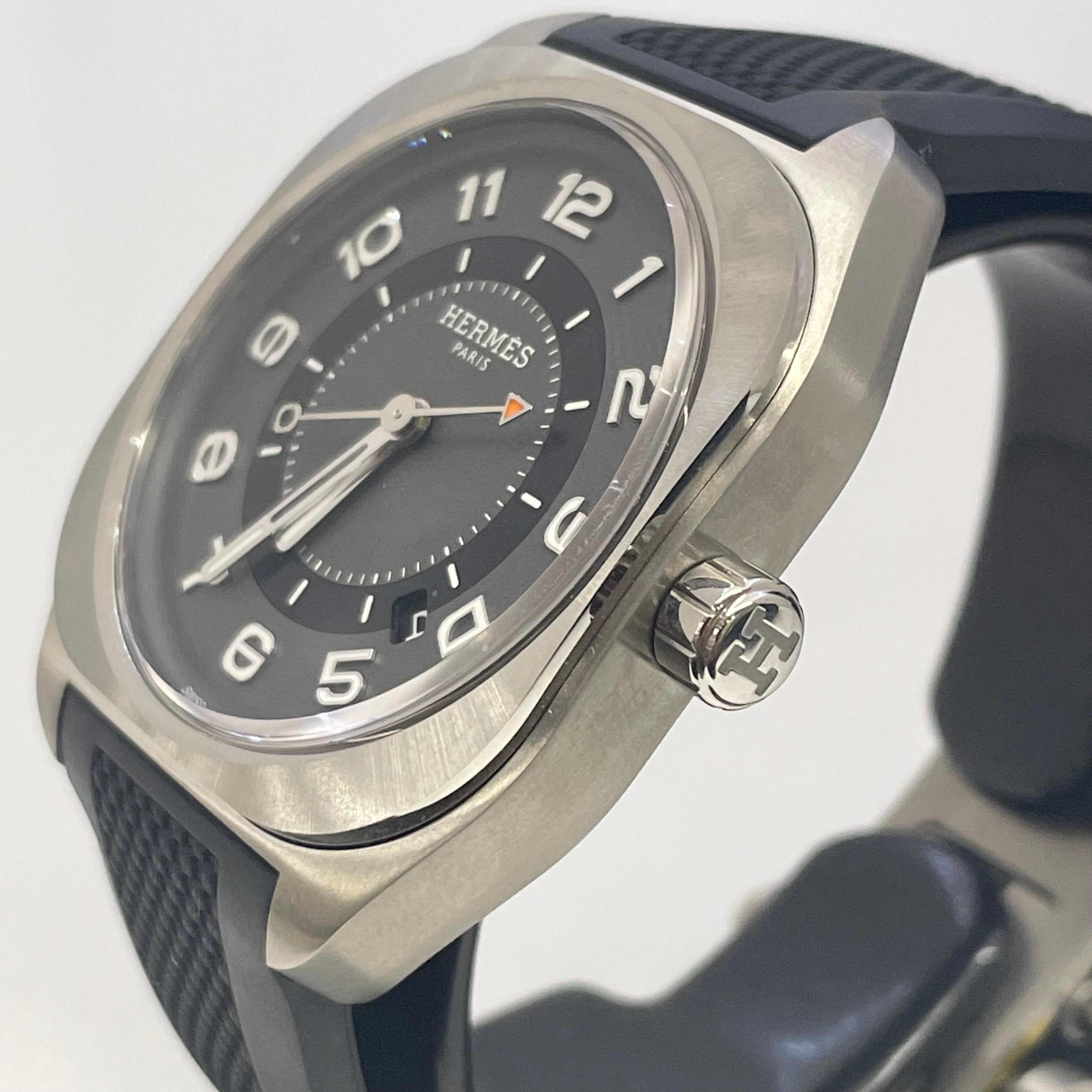 【送料無料】_ HERMES_(エルメス)_H08 GM メンズ用_W049427WW00 SP1.741_未使用品