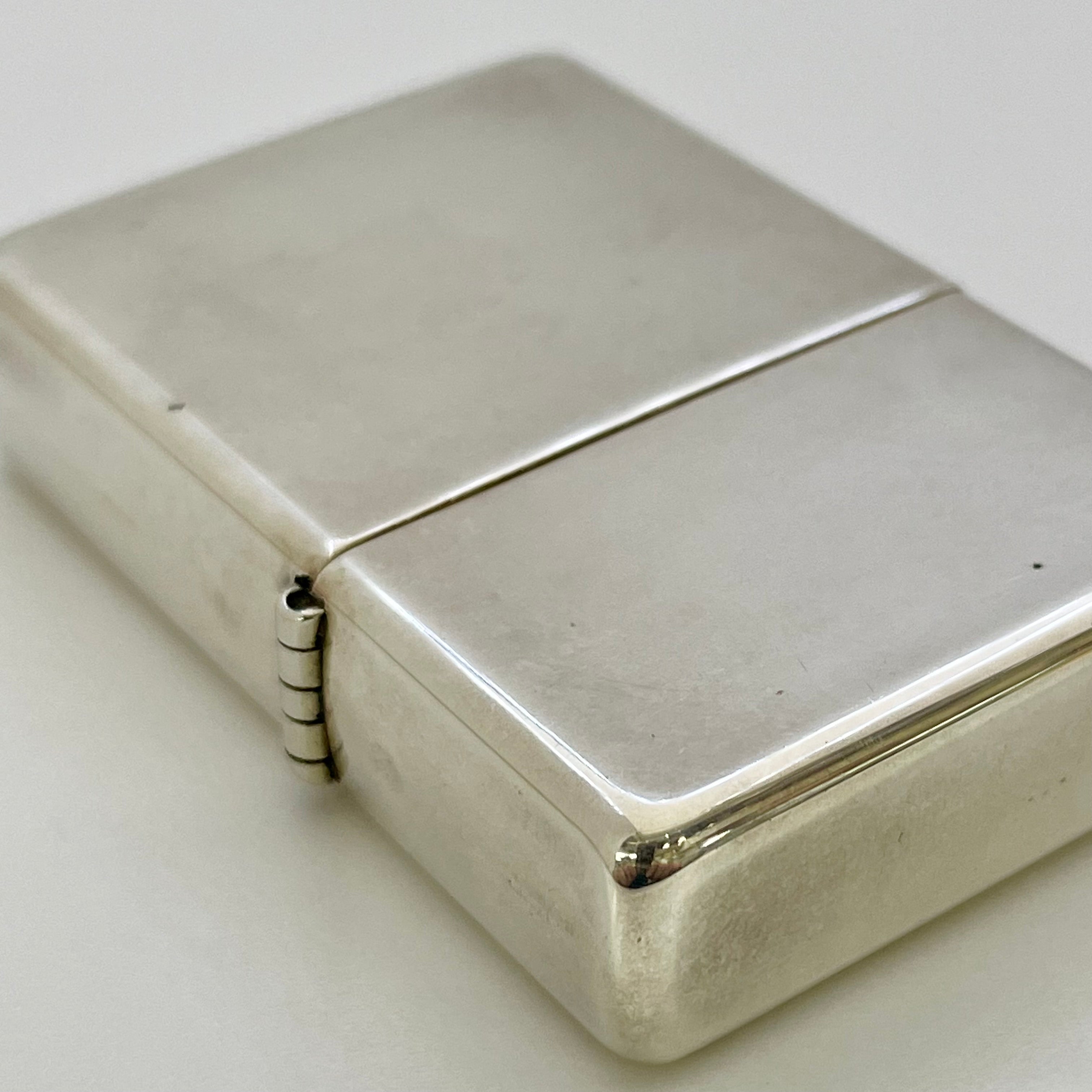 【送料無料】_ Zippo_(ジッポ)_オイルライター_STERLING SILVER無地2005_中古品