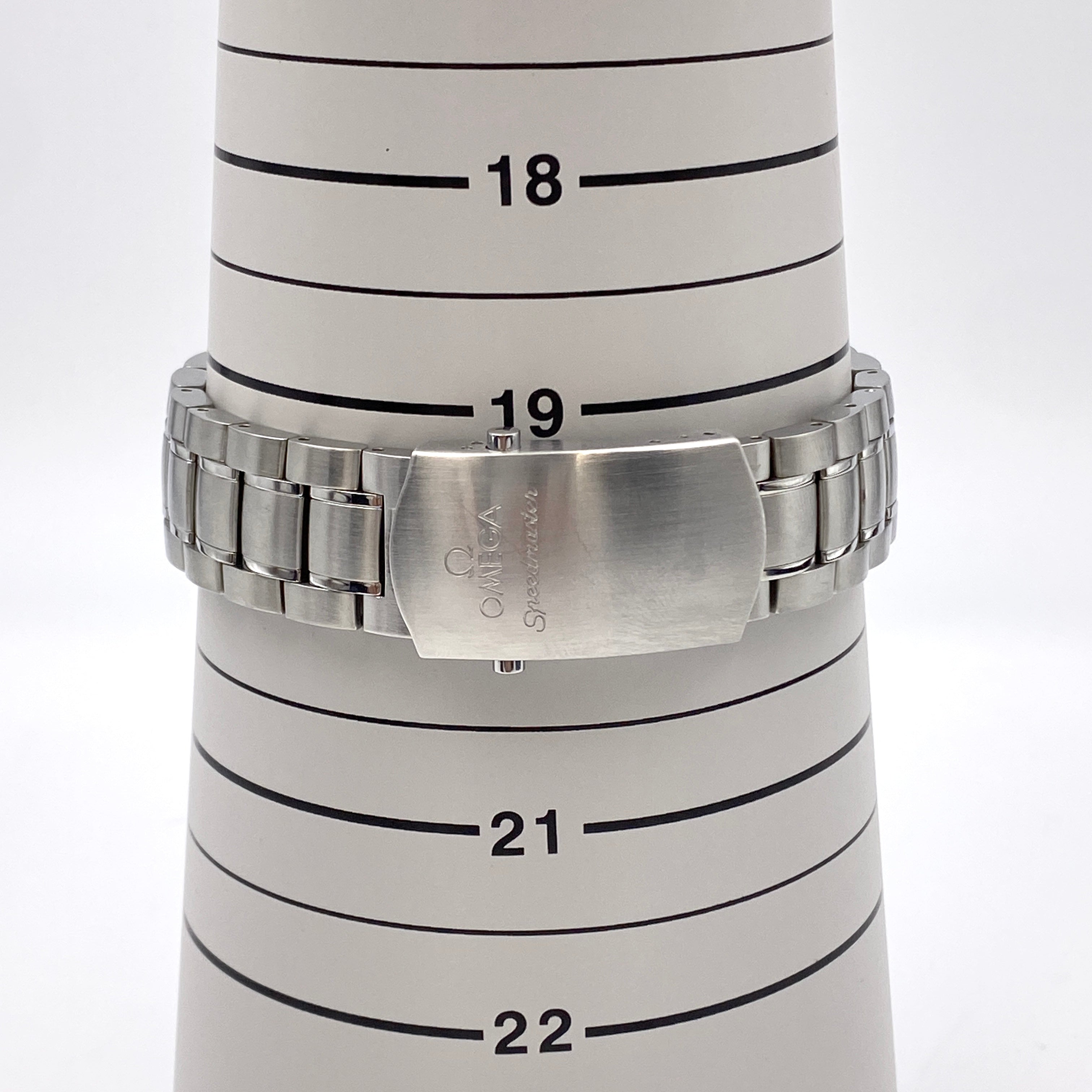 OMEGA_(オメガ)_スピードマスター デイト40㎜ _3211.31.00_ 中古品